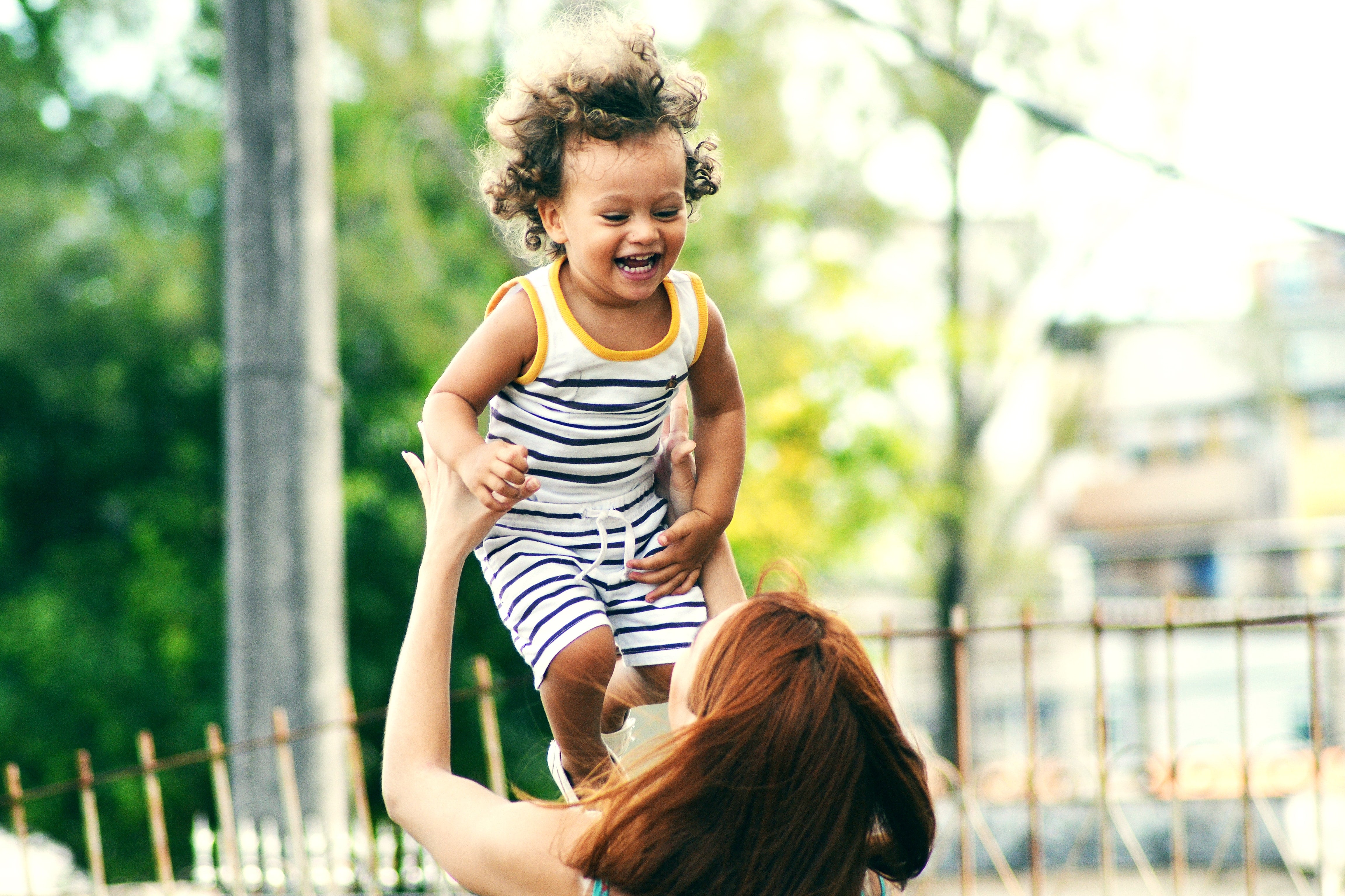 Praising Your Kids: What Does It Really Teach Them? – Bright Bean Toys