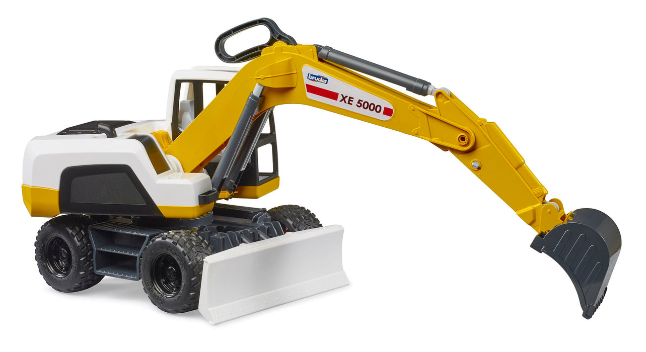 Bruder ROADMAX Excavator (03413)