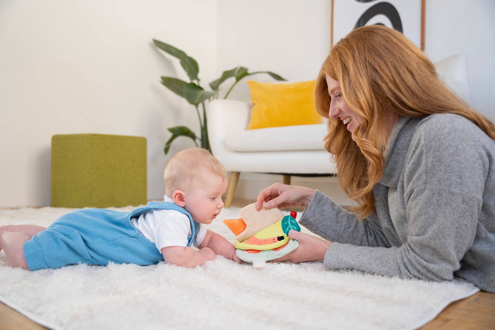 Manhattan Toy Silly Snail Soft Sensory Book – Crinkle & Texture Activity Book for Babies