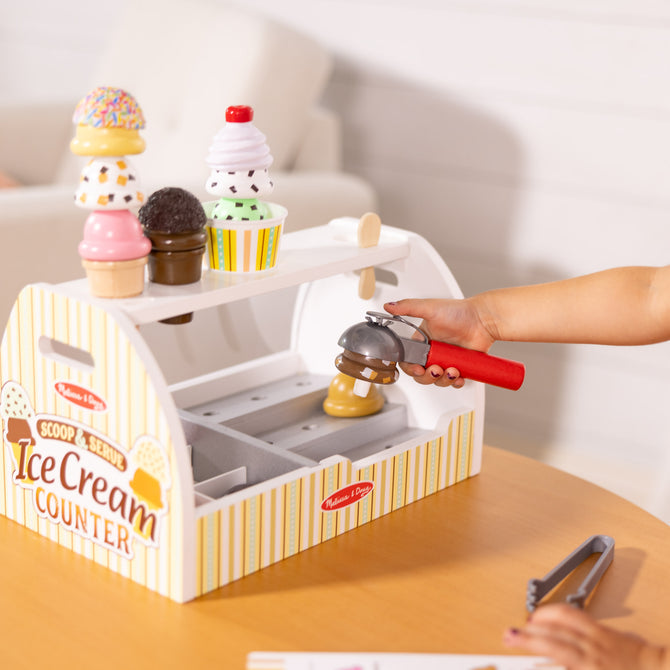 Melissa & Doug Scoop & Serve Ice Cream Counter