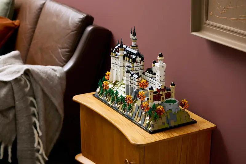 Lego Neuschwanstein Castle (21063)
