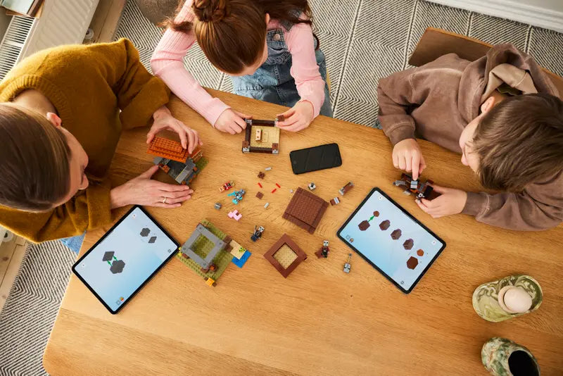 Lego The Pillager Outpost and Ravager (21278)