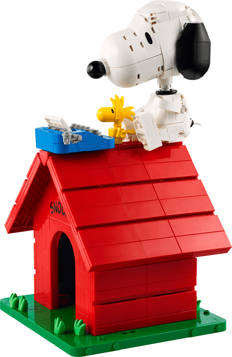 LEGO Ideas Peanuts: Snoopy's Doghouse (21368) | Ideas Building Set for Ages 8+