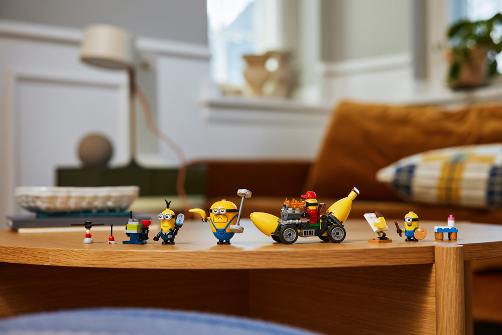 Lego Minions and Banana Car (75580)