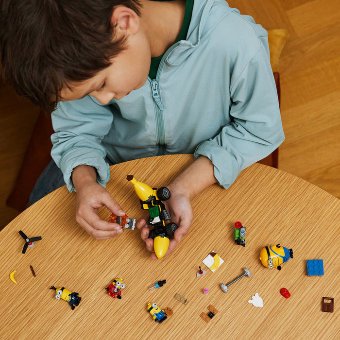 Lego Minions and Banana Car (75580)