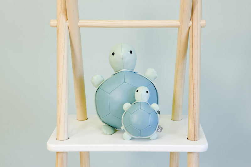 Little Big Friends Emilie the Turtle – Soft Musical Ocean Animal Toy with 3 Melodies (Ages 0+)