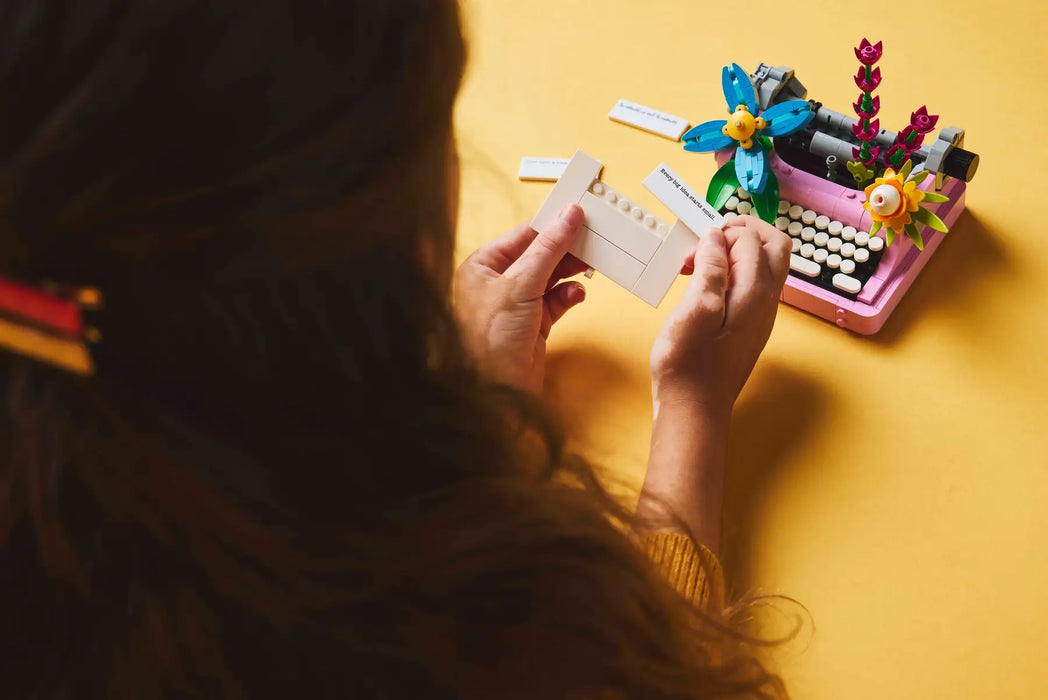 Lego Typewriter with Flowers (31169)