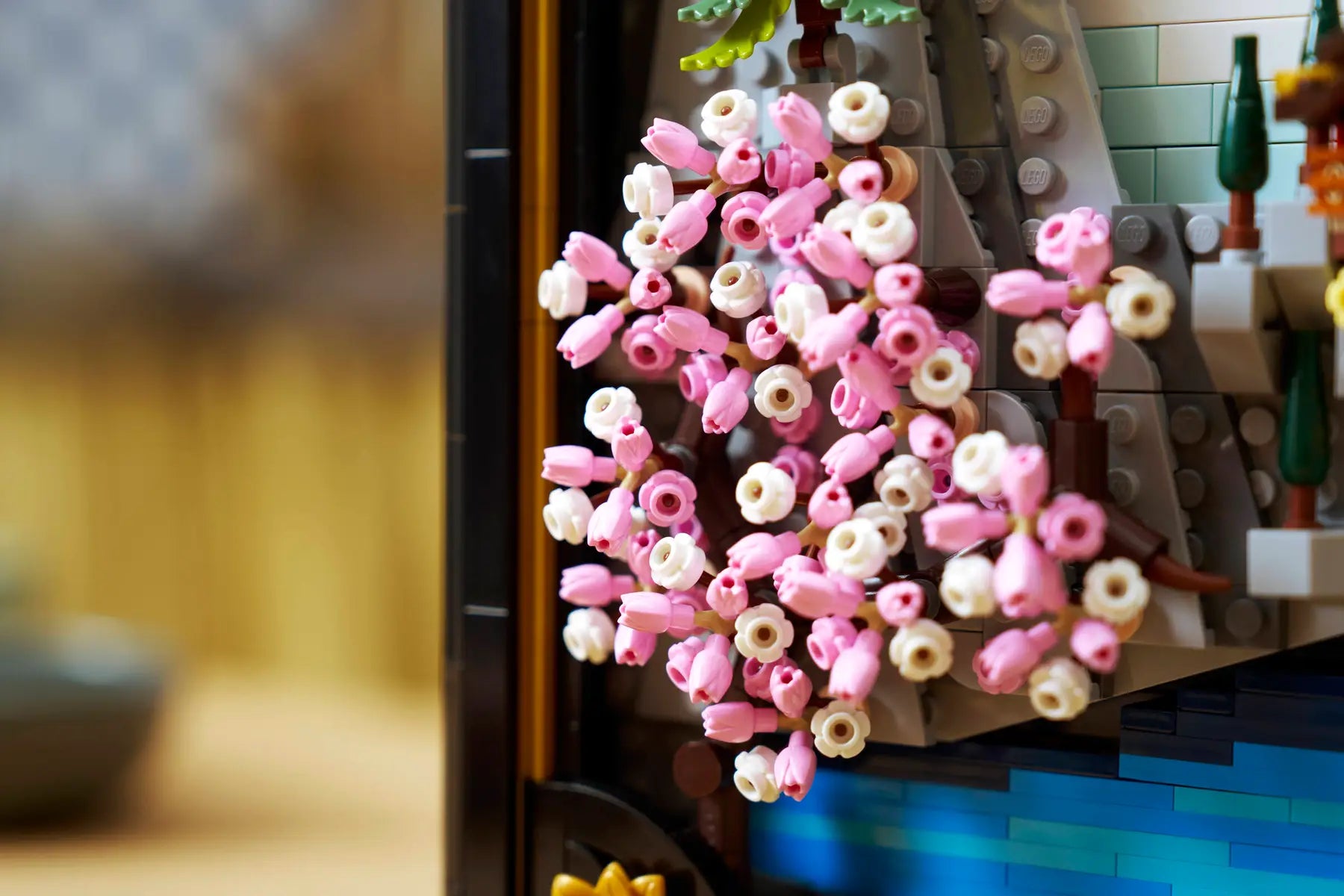 Lego Japanese Cherry Blossom Landscape (31218)