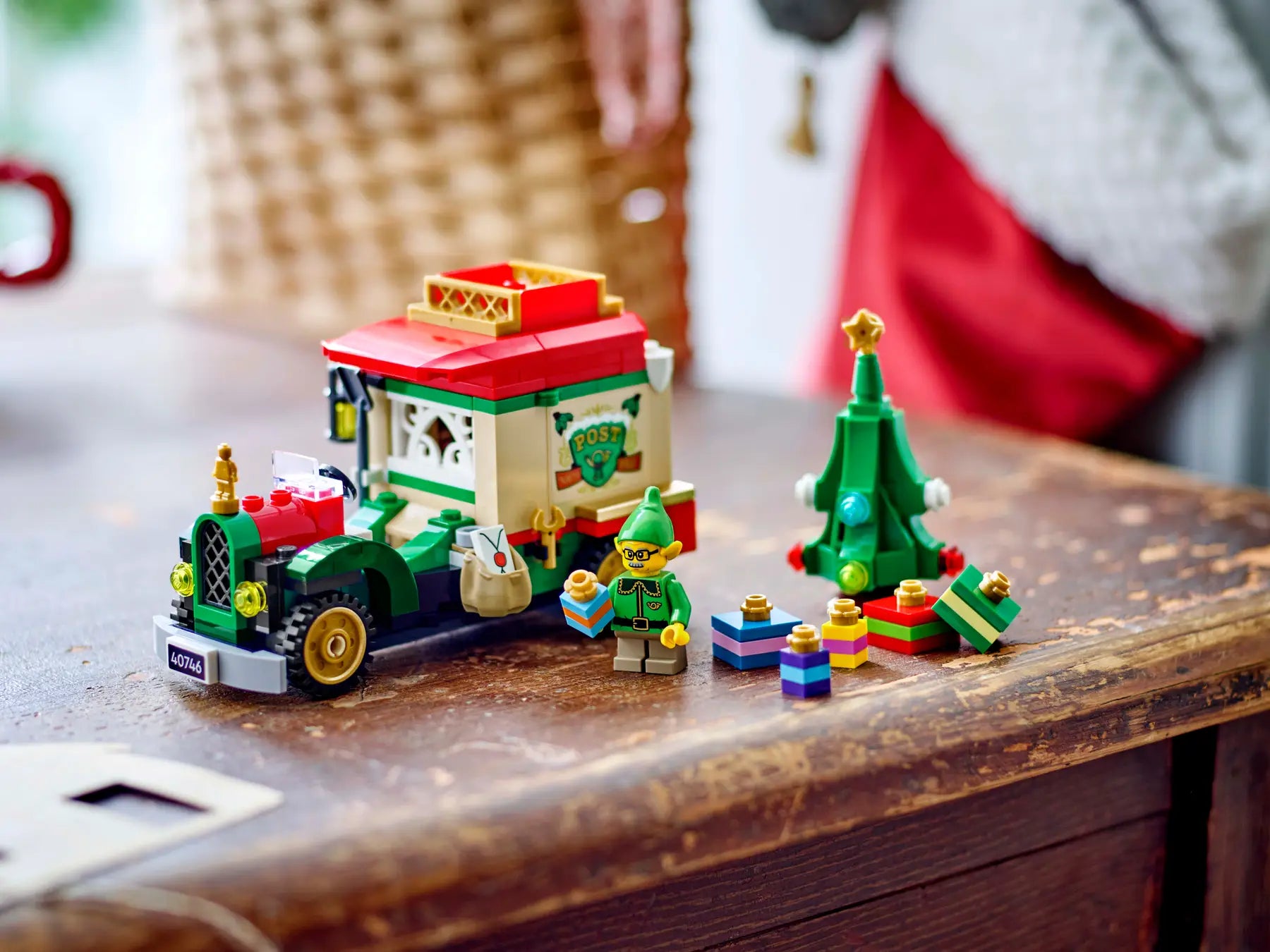 Lego Santa's Delivery Truck (40746)