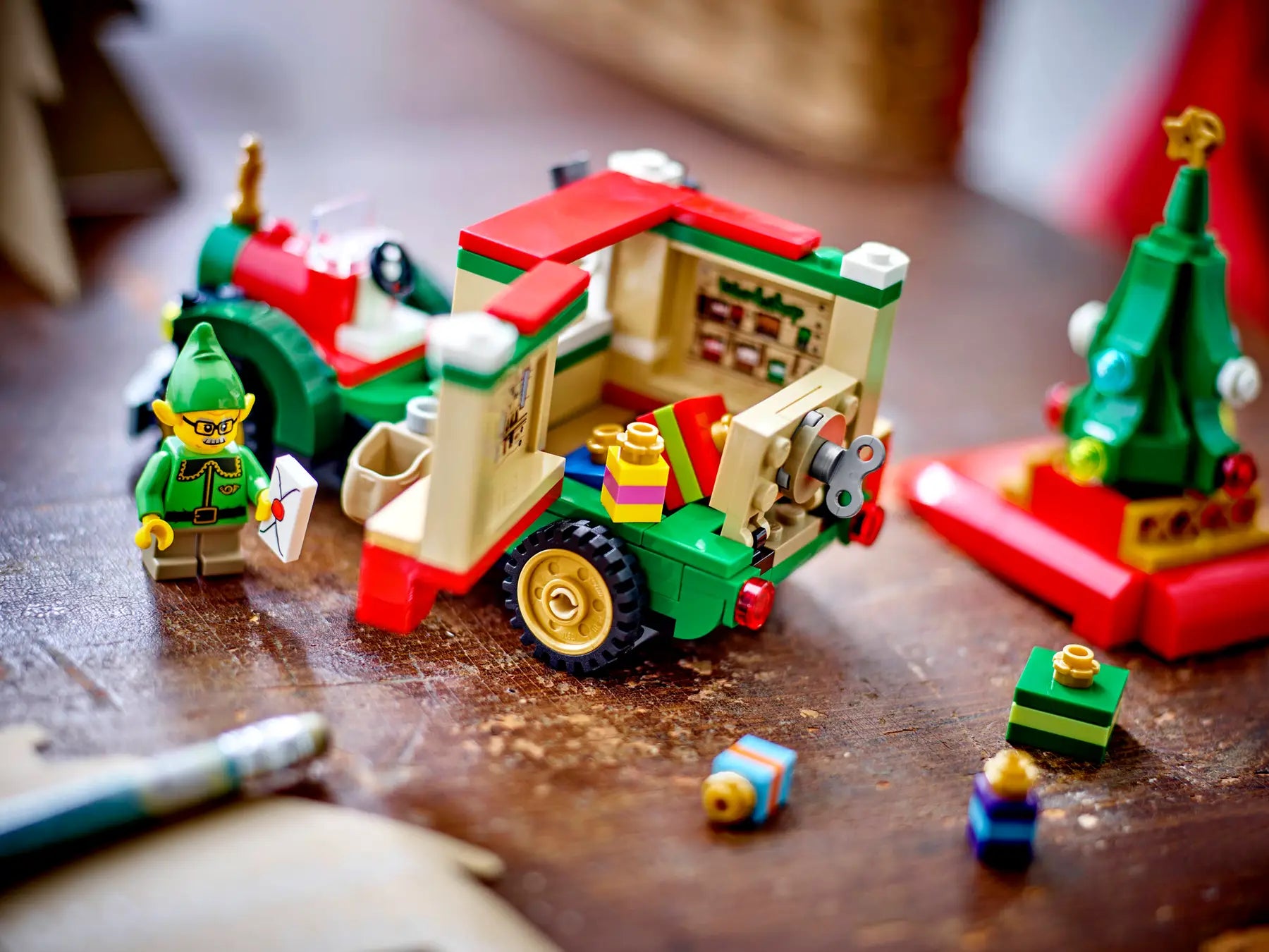 Lego Santa's Delivery Truck (40746)