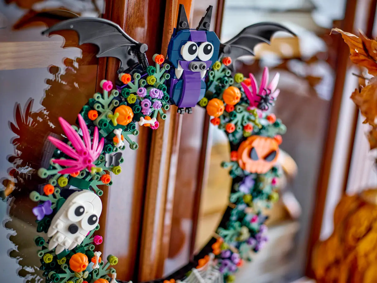 LEGO Seasons and Occasions Halloween Wreath (40825) | Seasons and Occasions Building Set for Ages 6+