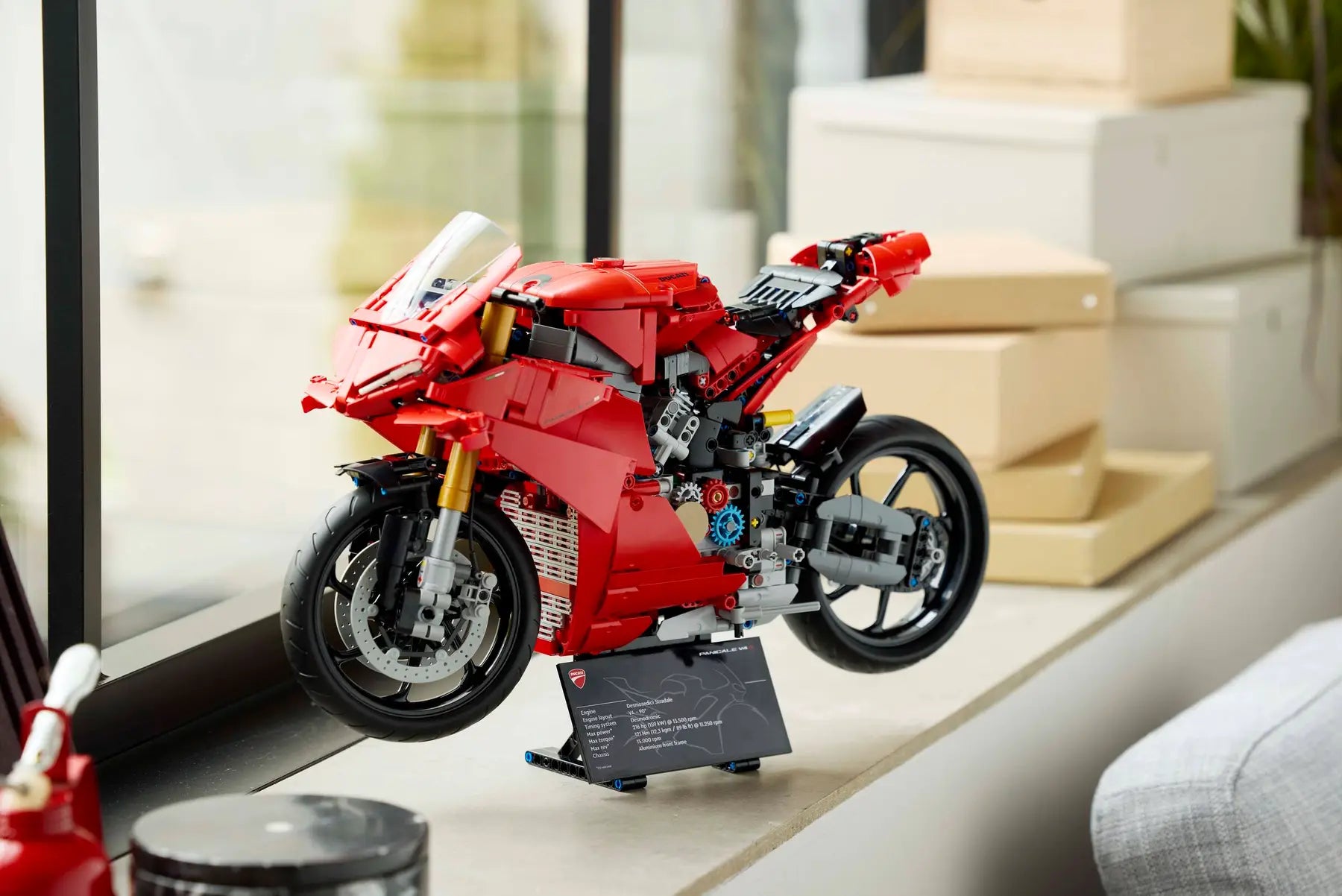 Lego Technic Ducati Panigale V4 S Motorcycle (42202)