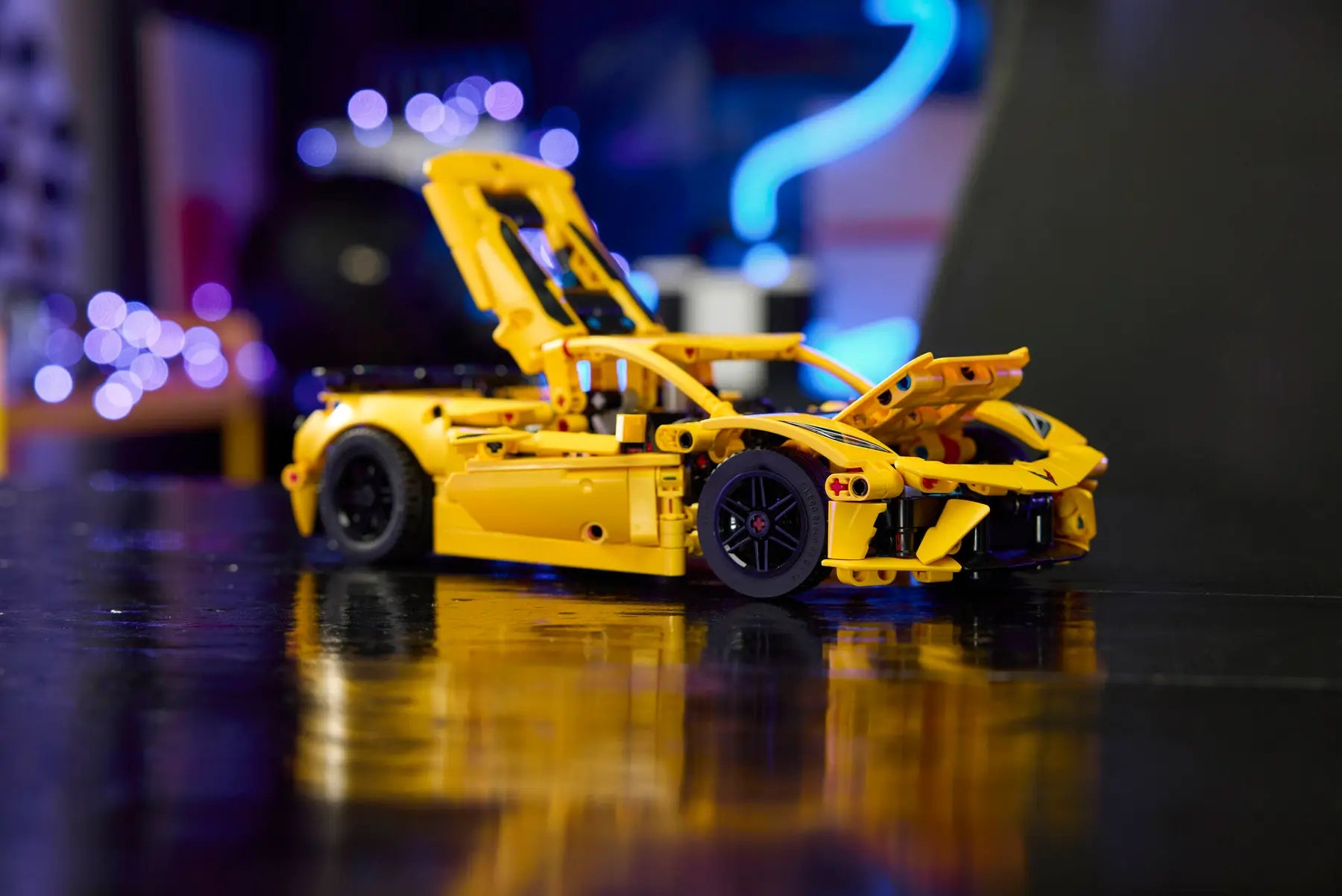 Lego Chevrolet Corvette Stingray (42205)