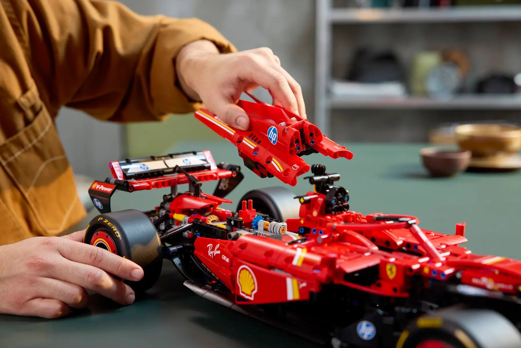 Lego Ferrari SF-24 F1 Car  (42207)