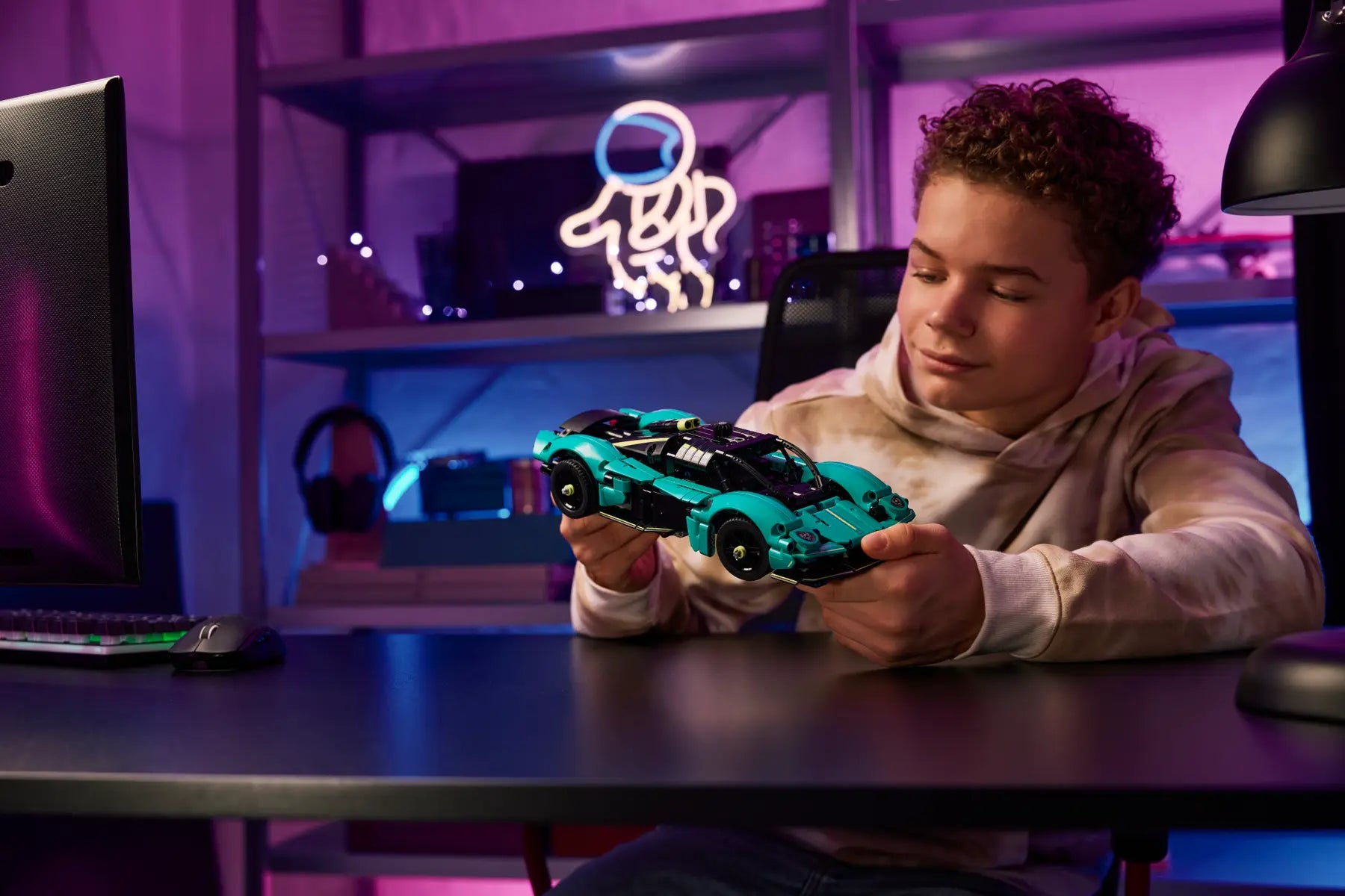 Lego Aston Martin Valkyrie (42208)