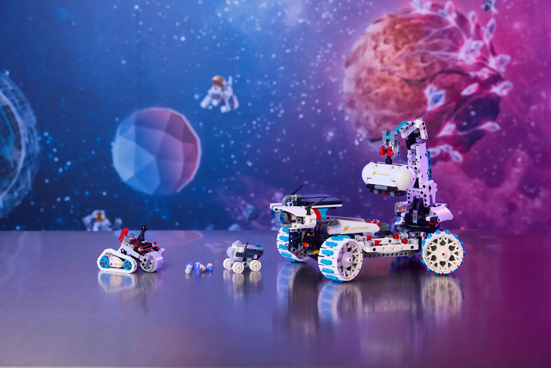 Lego Lunar Outpost® Moon Rover Space Vehicle (42211)