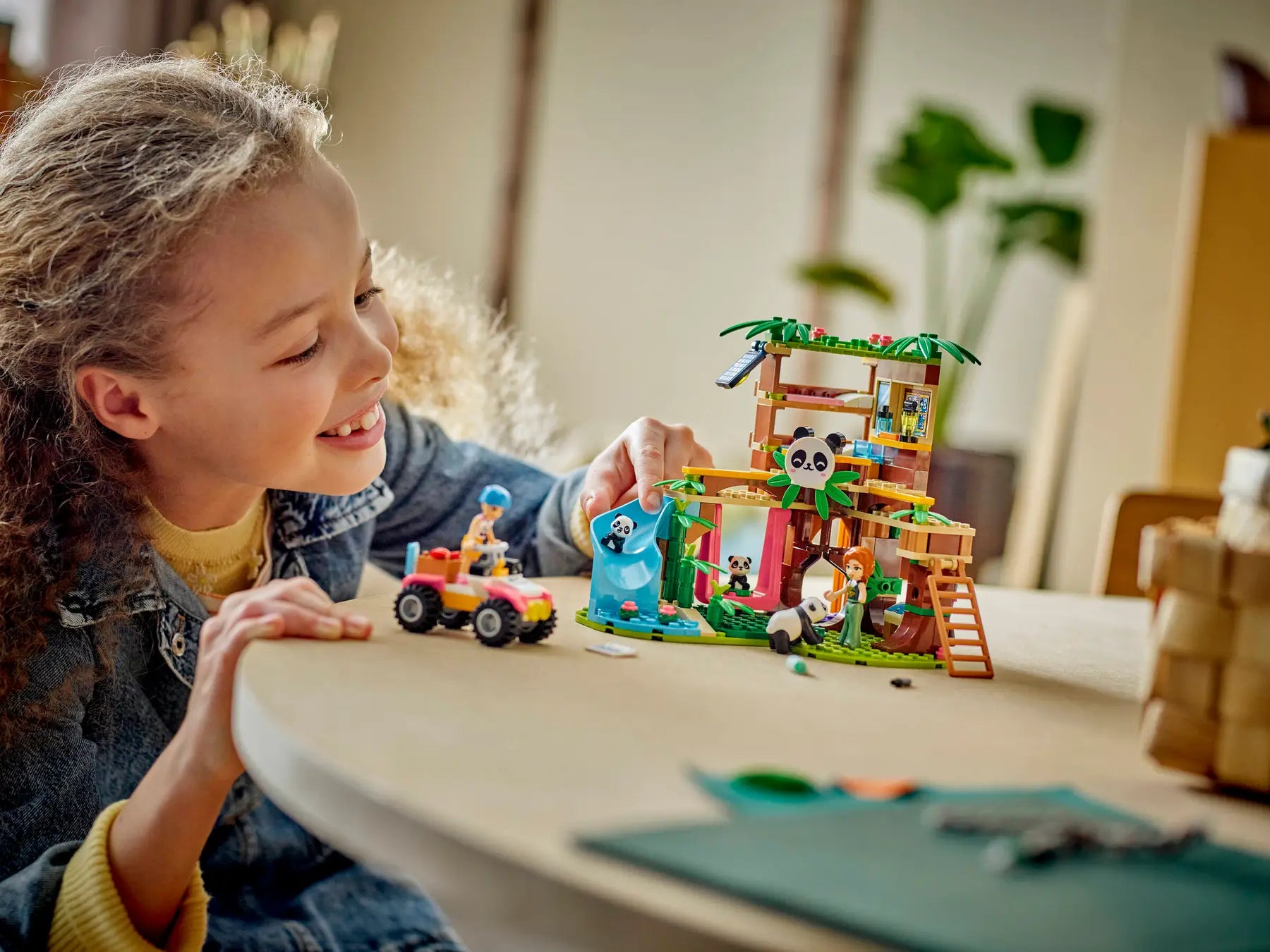 Lego Panda Sanctuary Animal Care (42648)