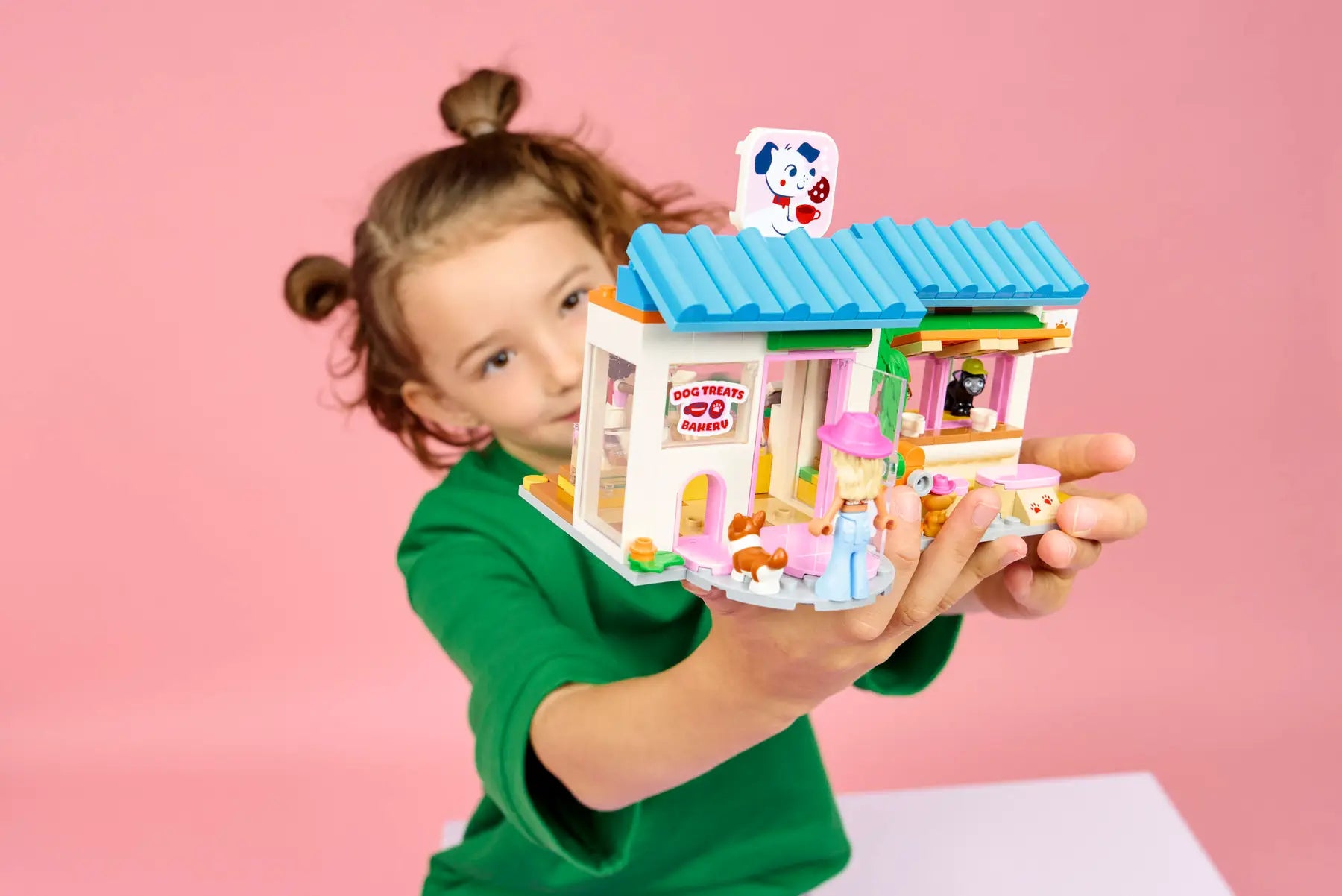 Lego Dog Treats Bakery  (42677)