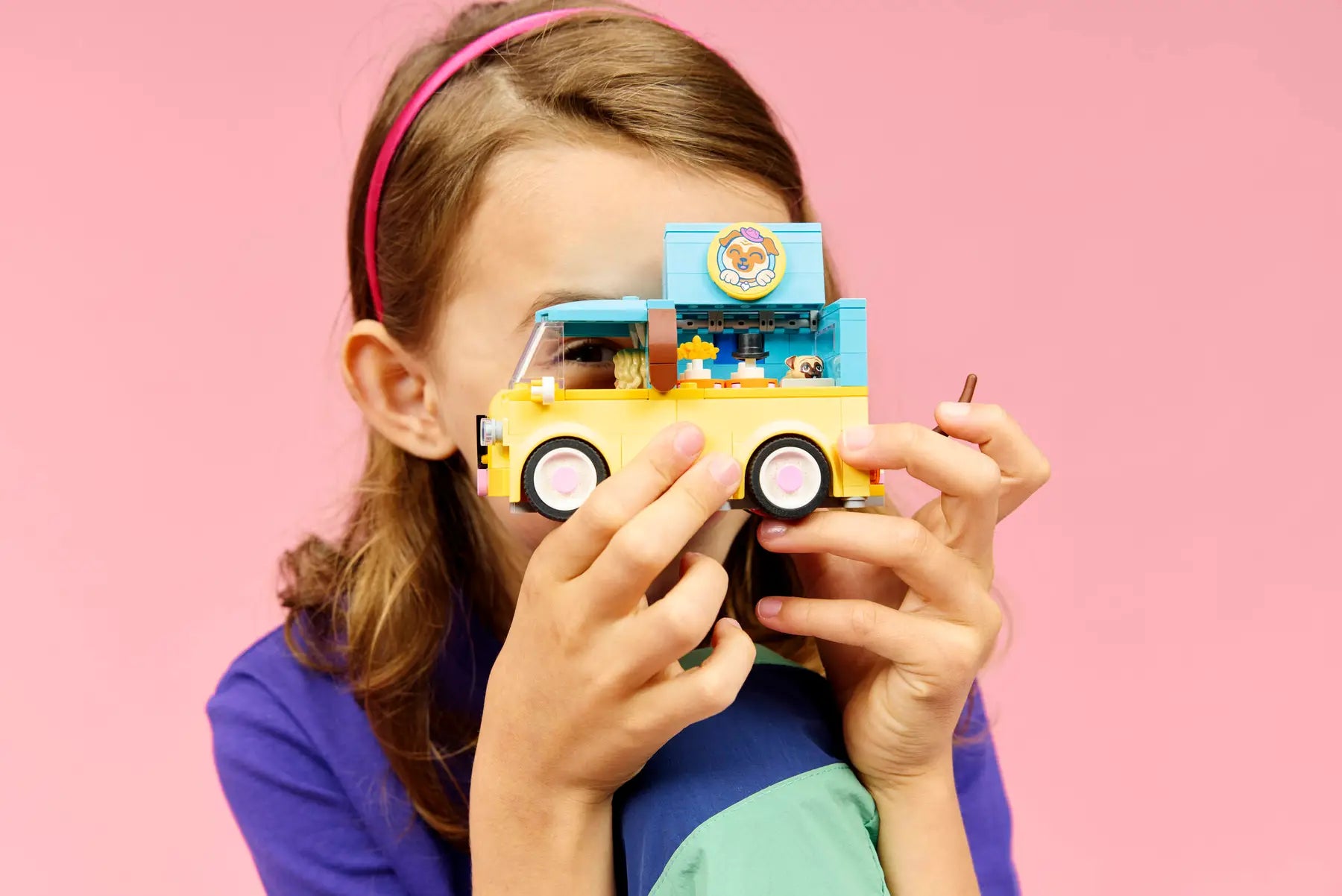 Lego Pet Accessories Van  (42678)