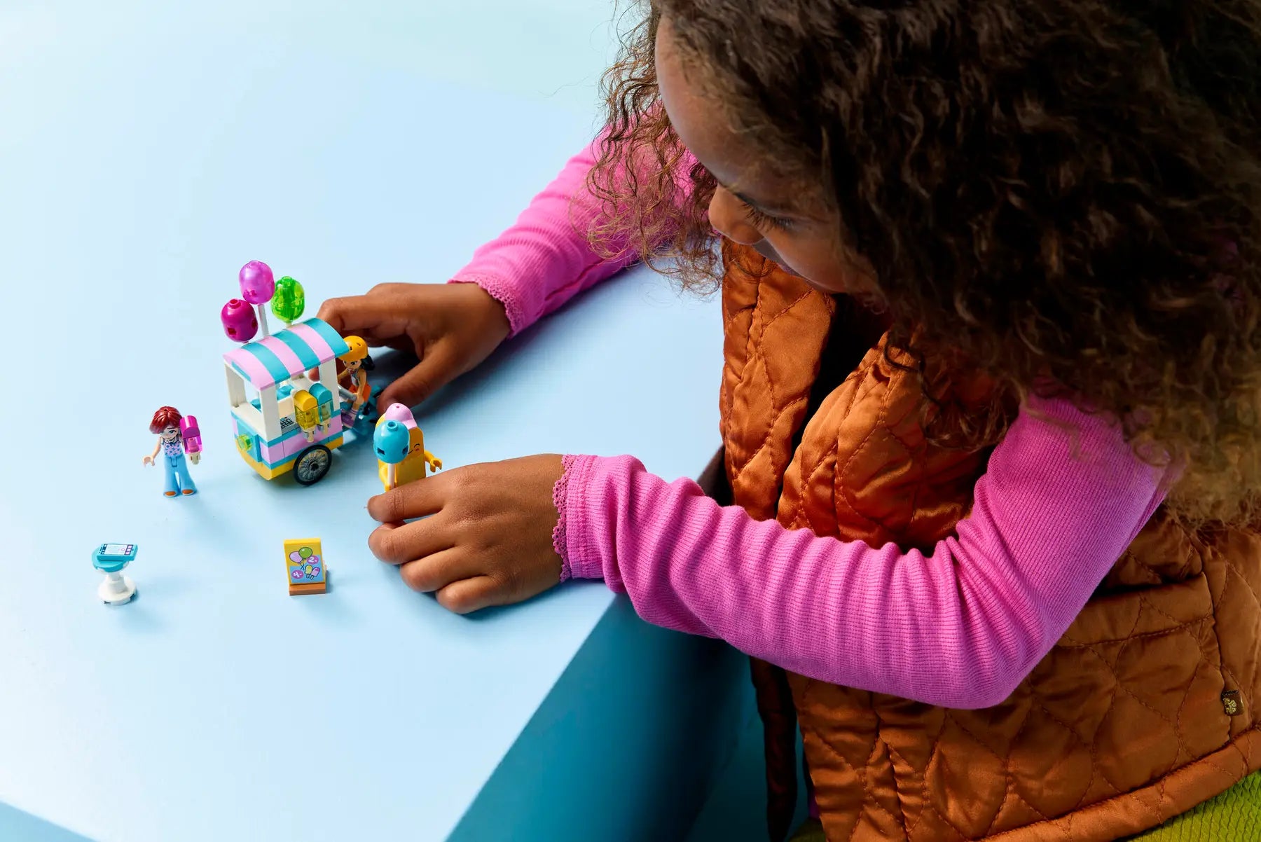 Lego Ice Cream & Balloon Stand  (42692)