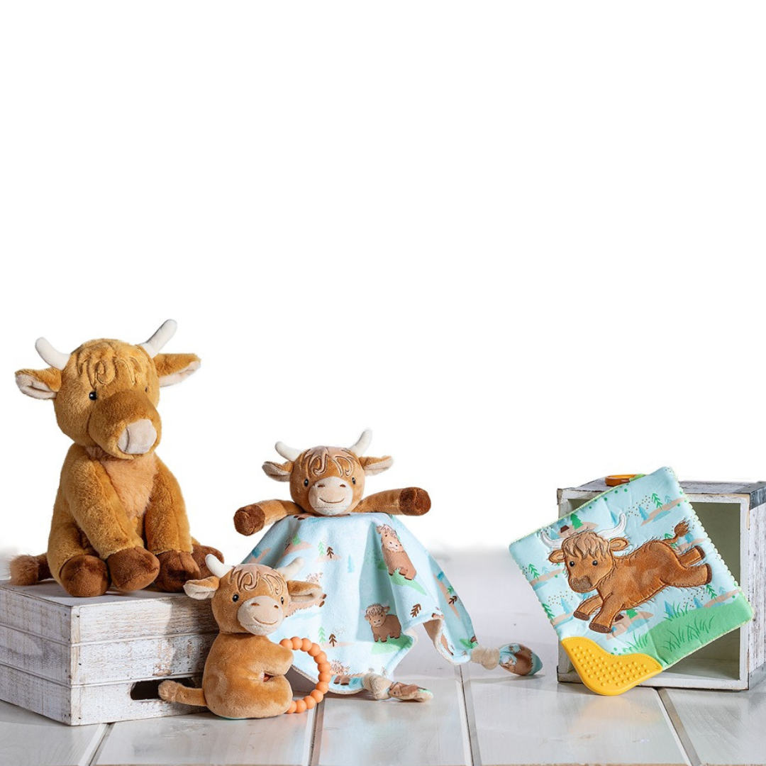 Mary Meyer Hetty Highland Cow Teether Rattle – Soft Baby Cow Sensory Teether