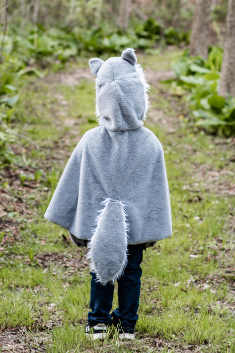 Great Pretenders Woodland Storybook Wolf Cape, Size 4-6