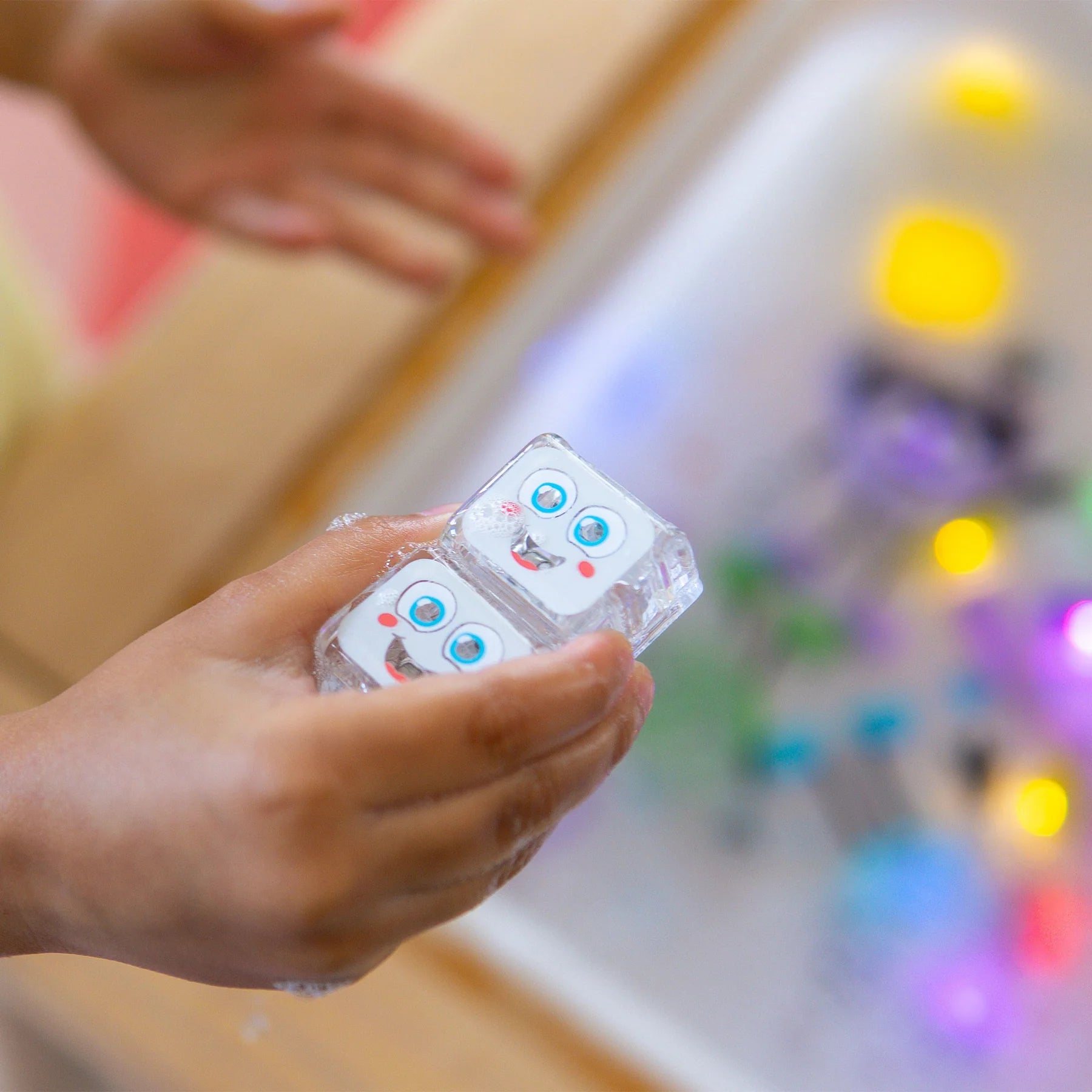 Glo Pals Water Activated Bath Toy - Party Pal