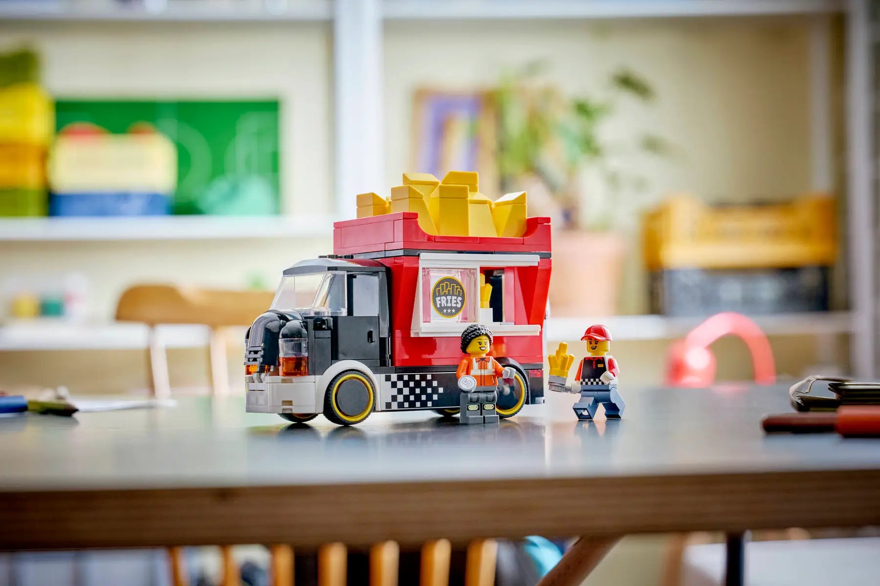 Lego Fries Food Truck  (60488)