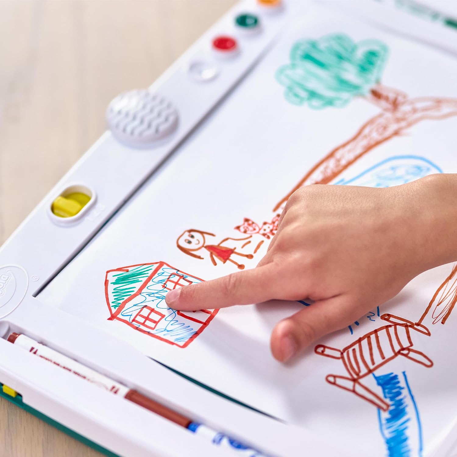 Crayola Story Creator Kit – Storytelling & Illustration Activity Set for Creative Kids (Ages 6+)