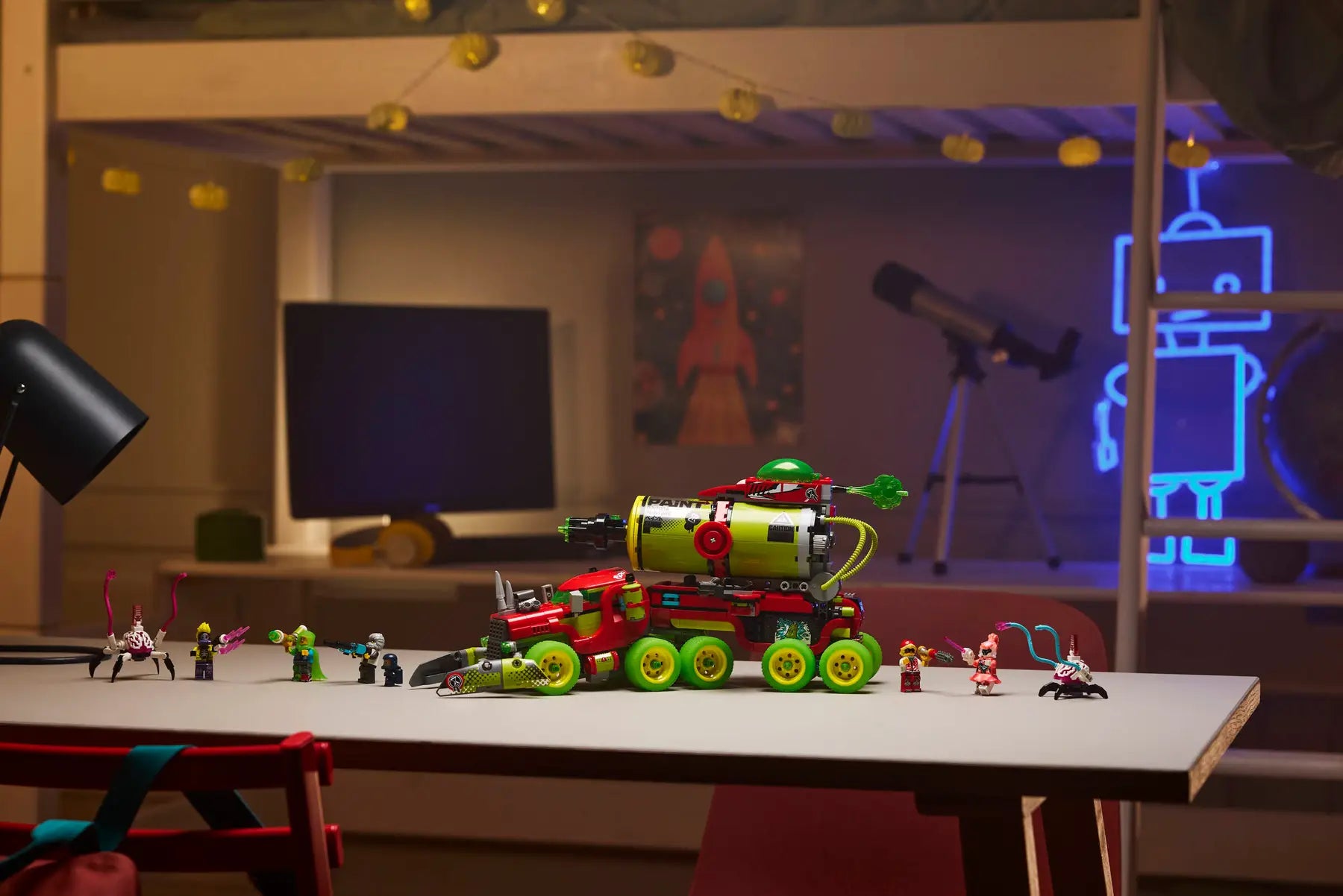 Lego Mateo's Spray Paint Truck (71499)