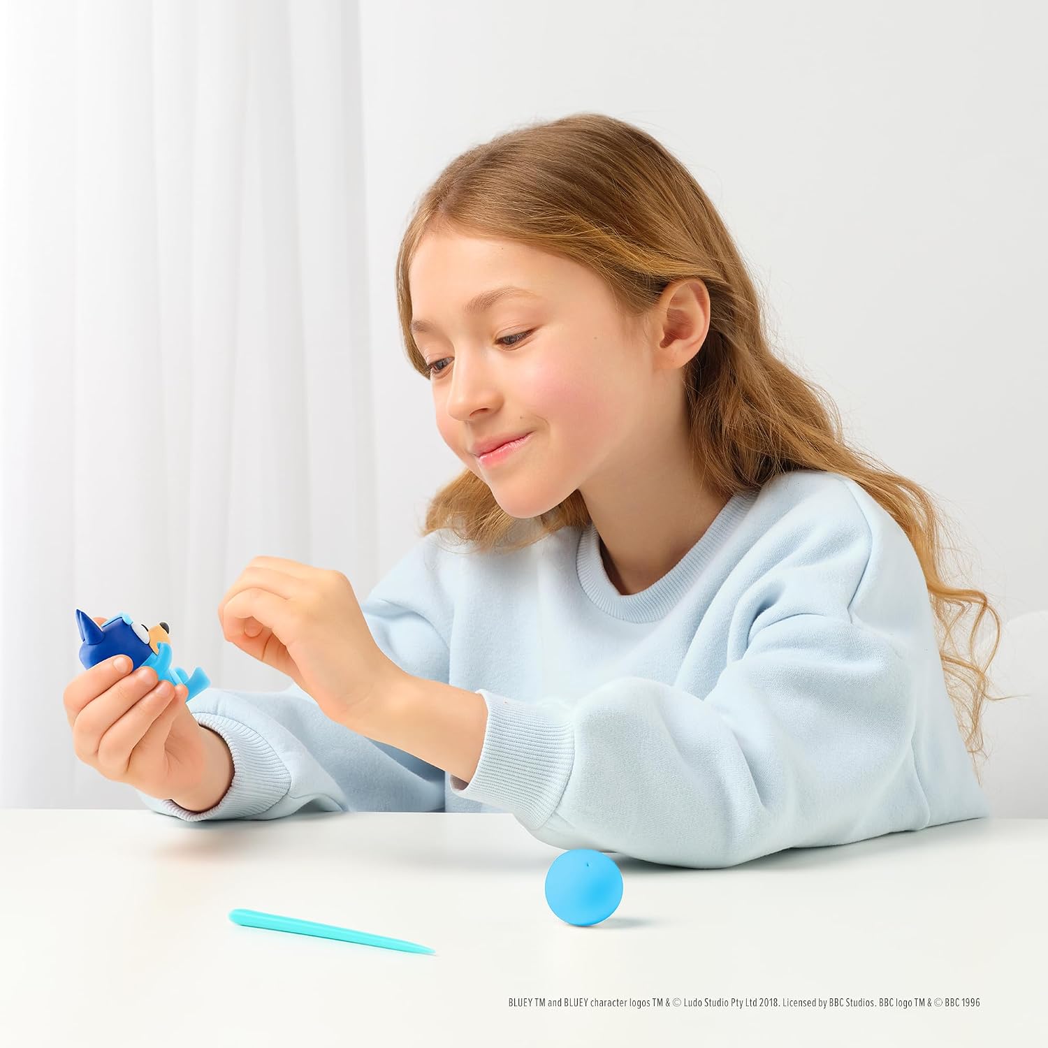 Hey Clay Bluey & Friends 15-Can Air-Dry Clay Kit – Sculpt Bluey, Bingo, Coco & More with App-Guided Instructions (Ages 3+)