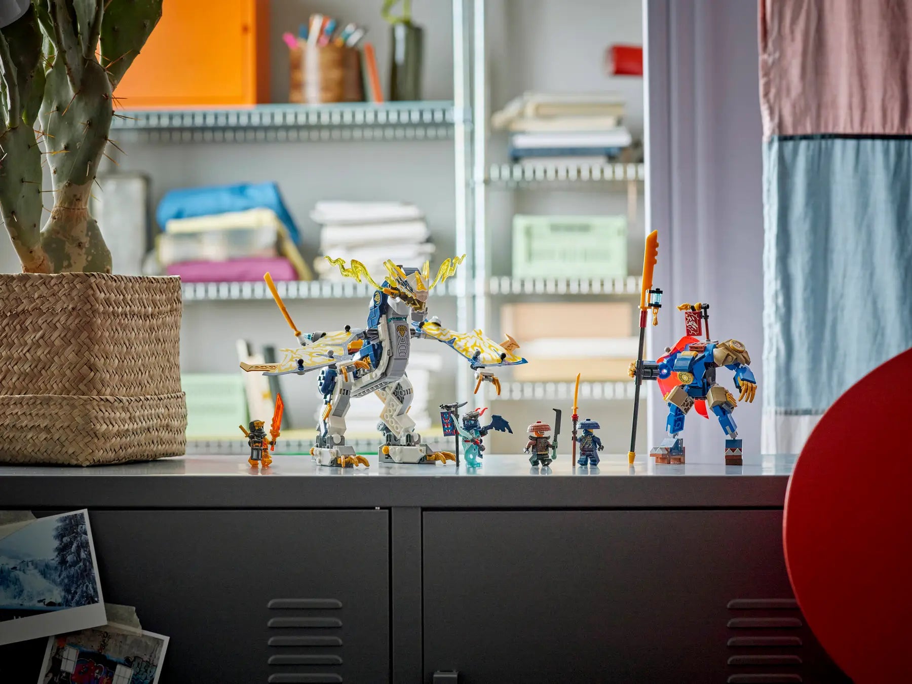 Lego Rogue's Mech Dragon Rider (71843)