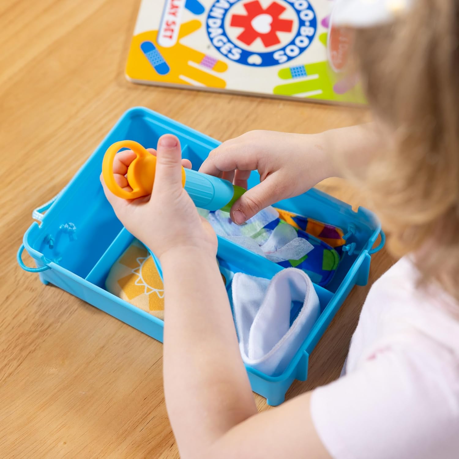 Melissa & Doug Boo-Boos & Bandages Reusable First Aid Pretend Play Set