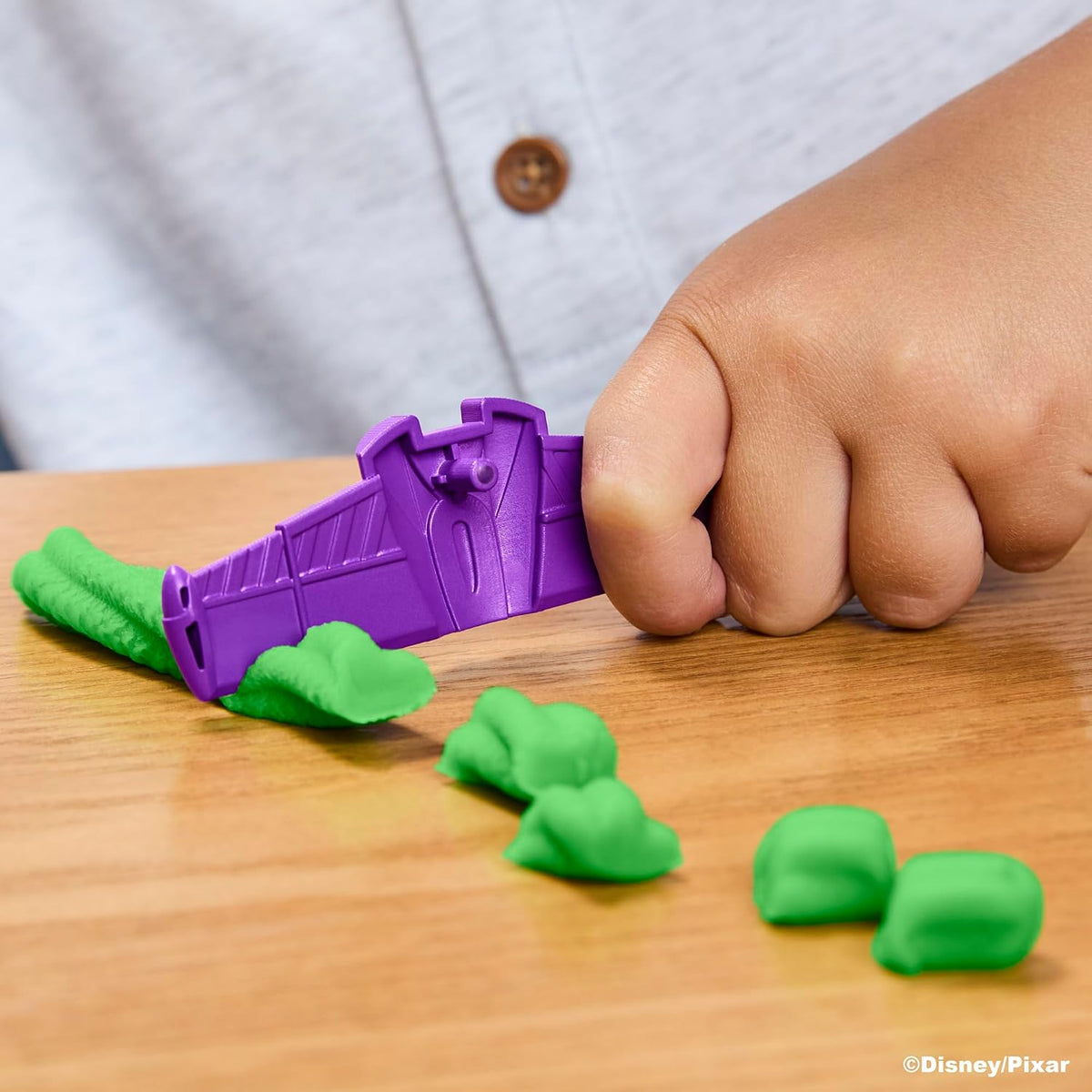 Play-Doh Toy Story Space Creations Set – Rocket Ship with Woody, Buzz & Space Moulds (Ages 3+)