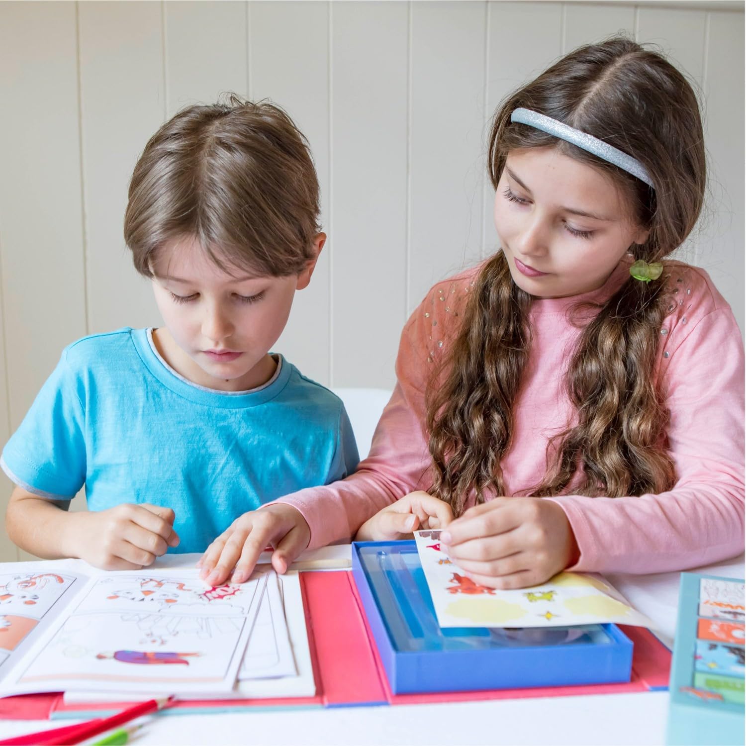 Tiger Tribe Comic Book Kit – Create Your Own Comic Book Activity Set