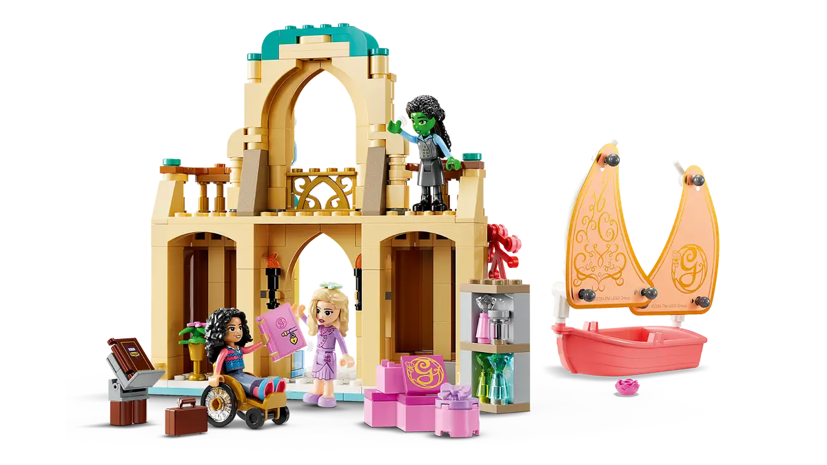 Lego Glinda, Elphaba & Nessarose at Shiz University (75681)