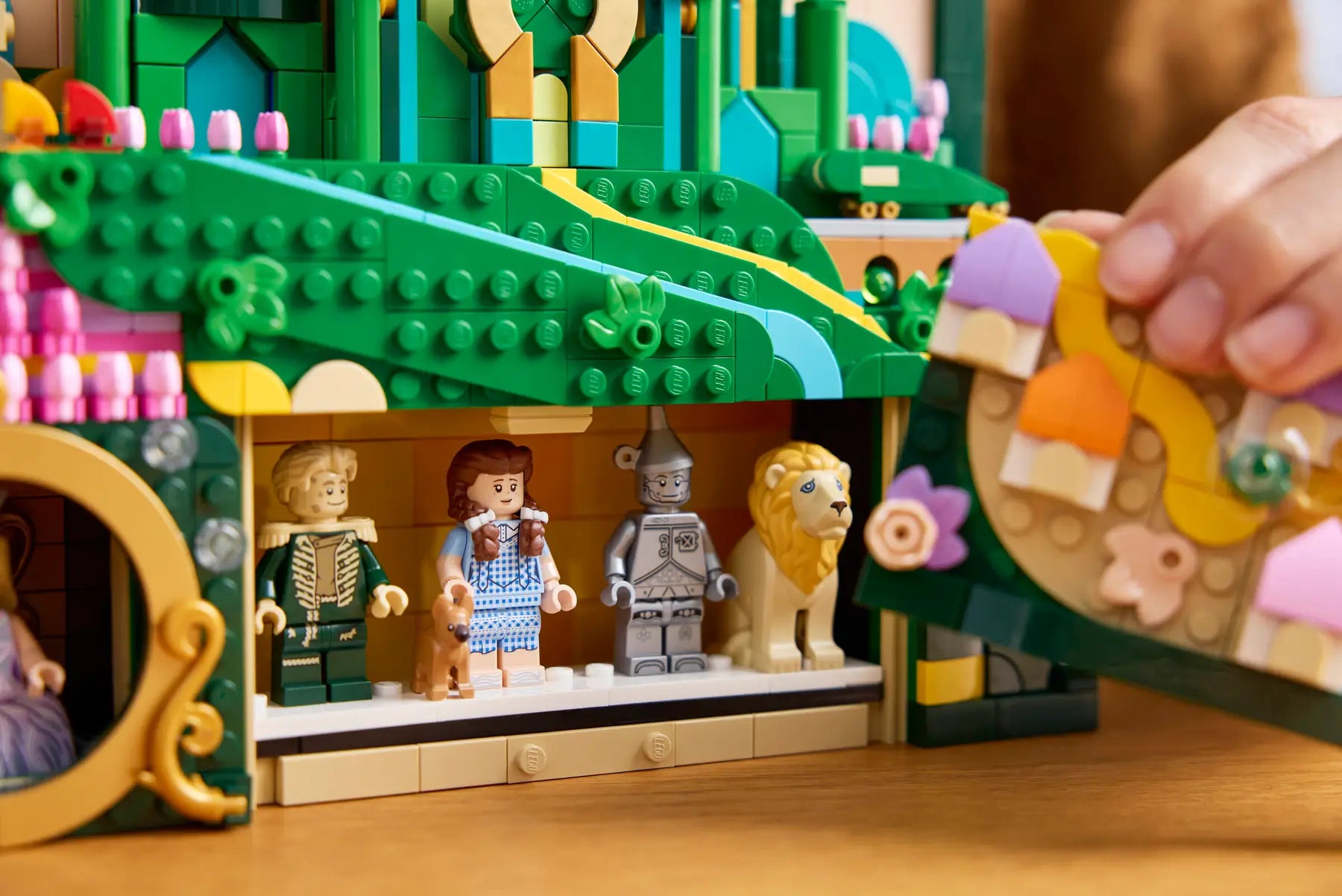 Lego Emerald City Wall Art (75685)