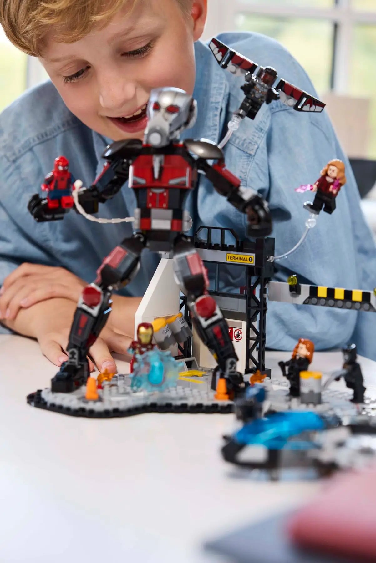 Lego Captain America: Civil War A.. (76314)