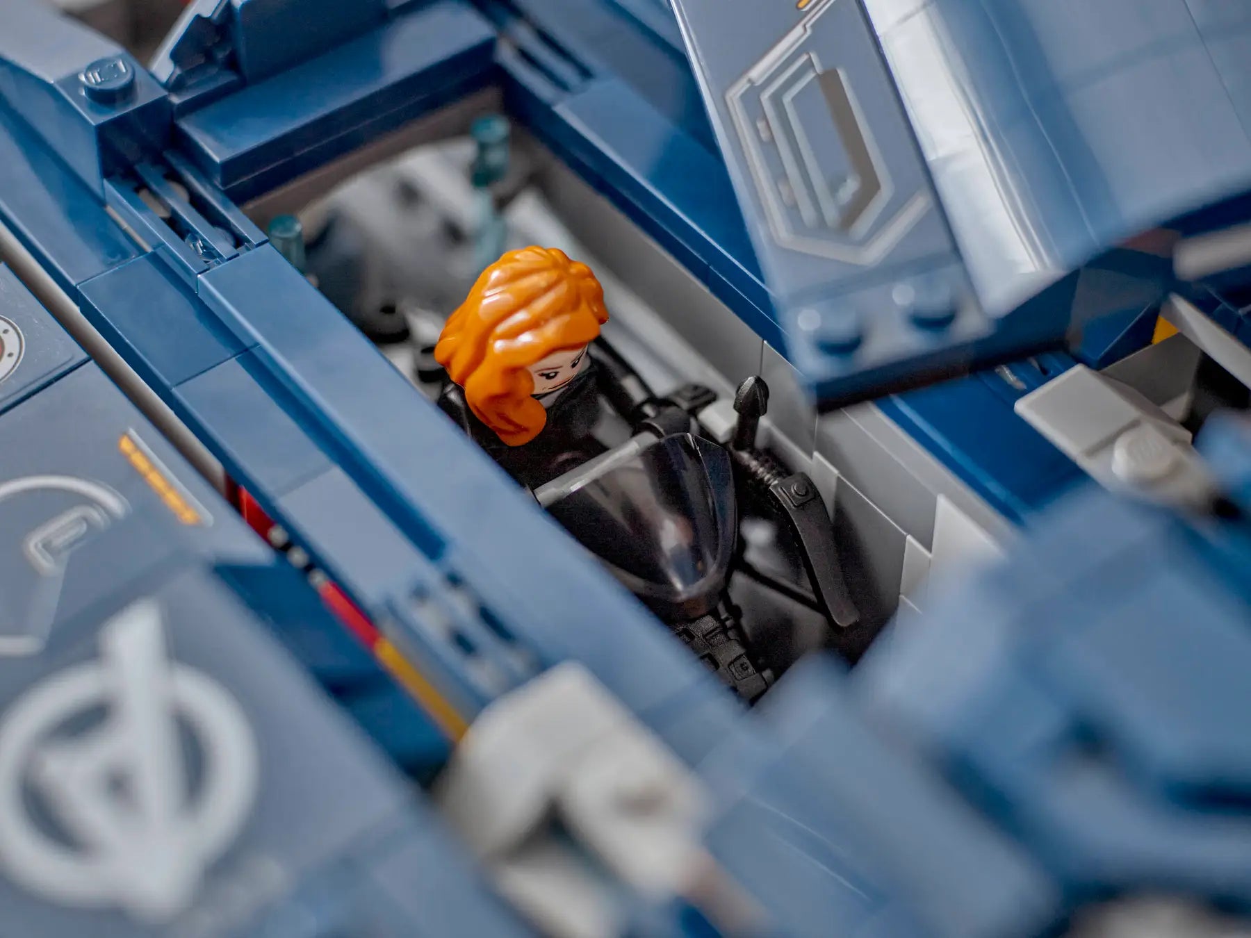 Lego Avengers: Age of Ultron Quinjet (76325)