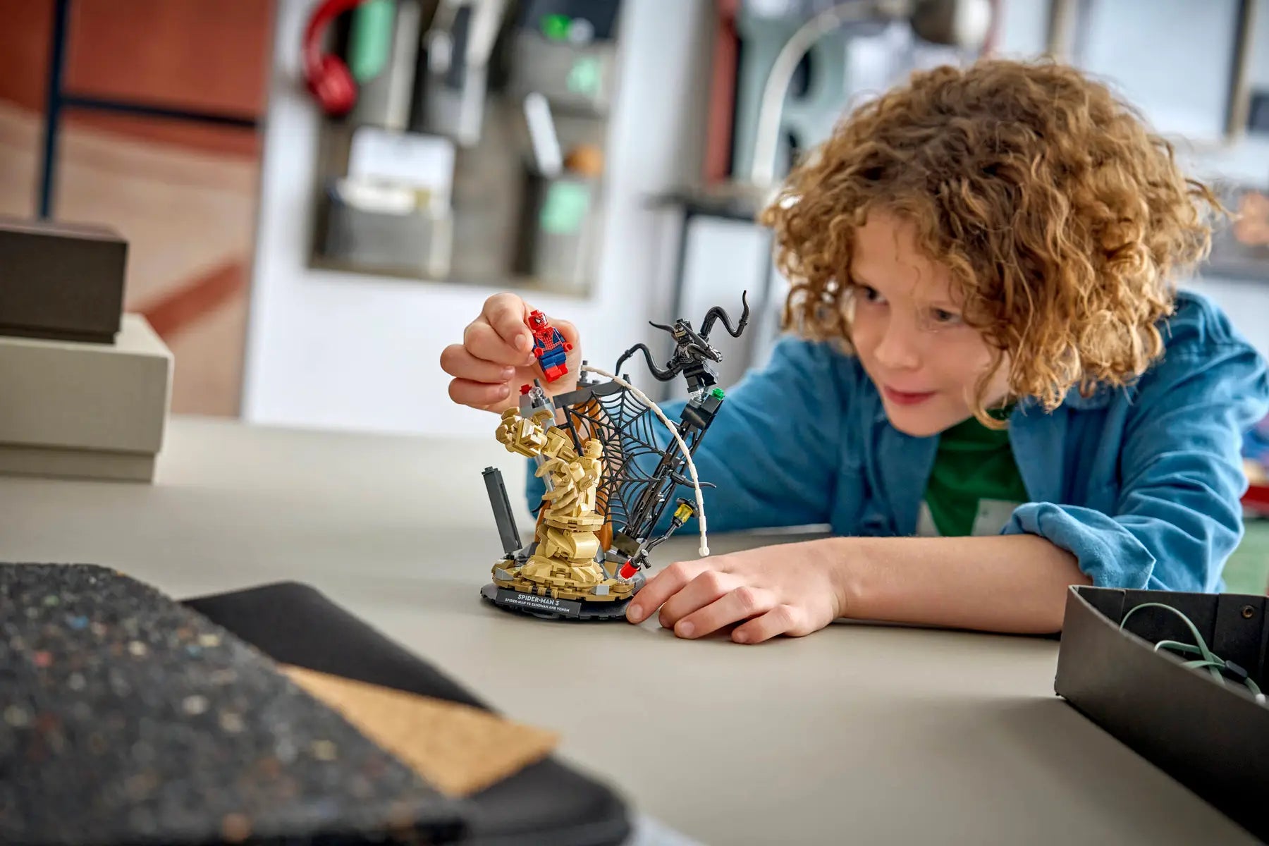 Lego Epic Battle: Spider-Man vs. Sandman (76334)