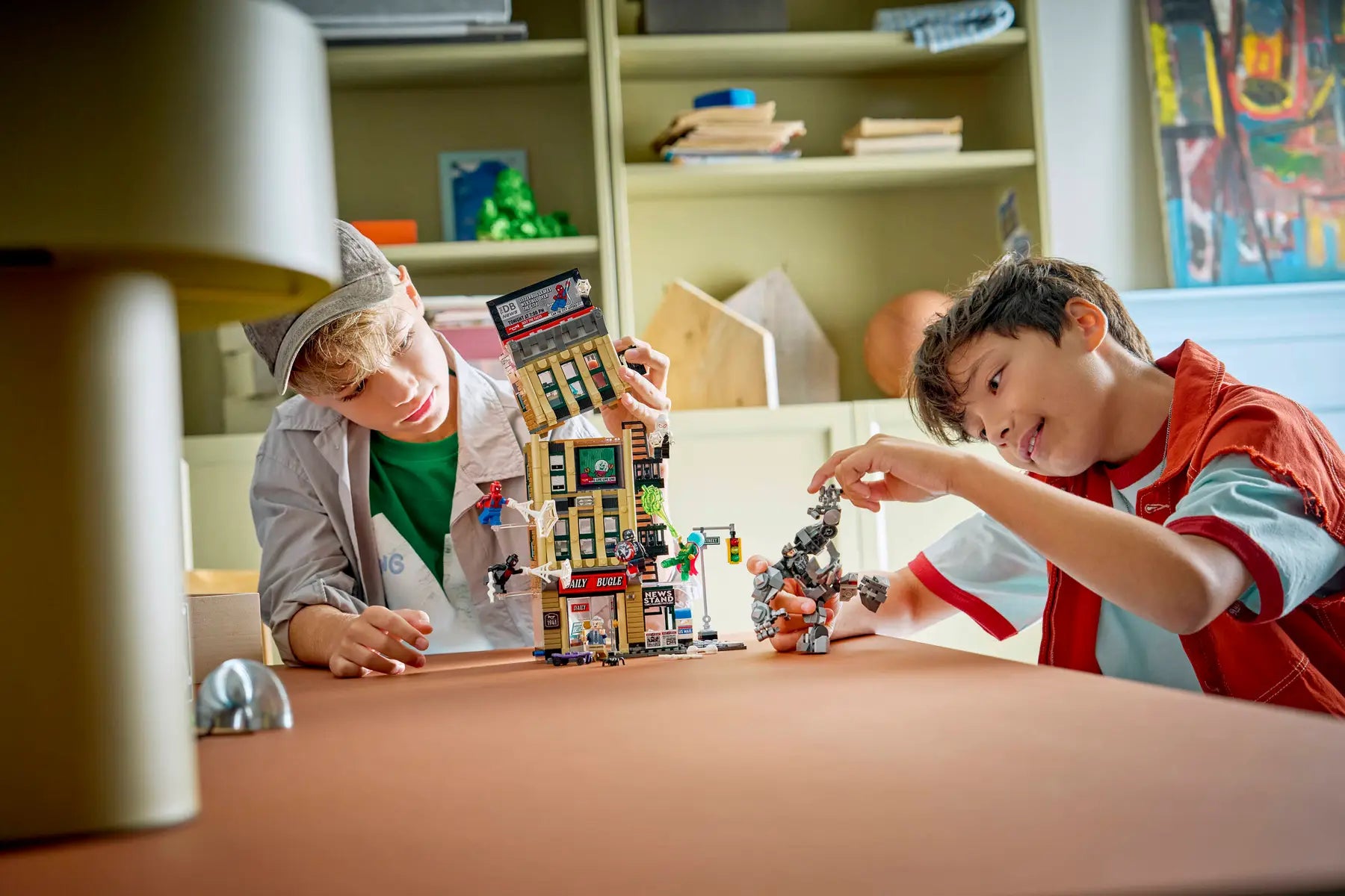 Lego Spider-Man vs. Mysterio: The Daily Bugle (76342)