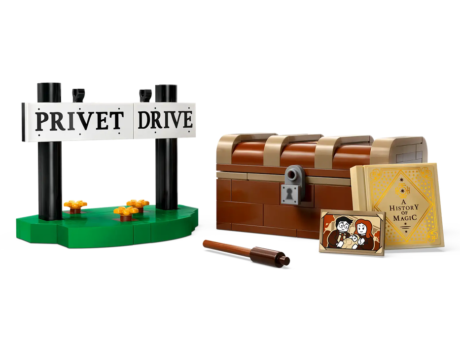 Lego Hedwig™ at 4 Privet Drive (76425)