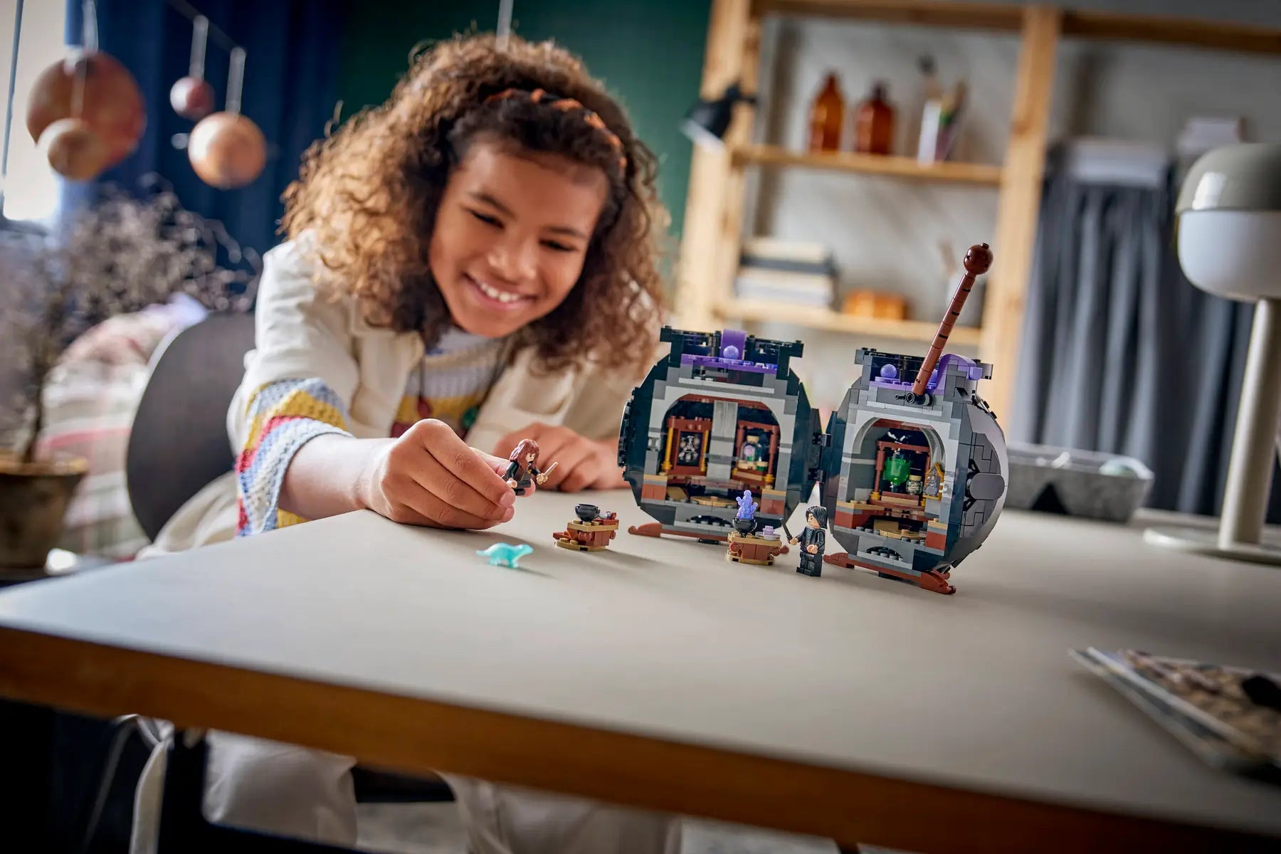 Lego Cauldron: Secret Potions Classroom (76464)