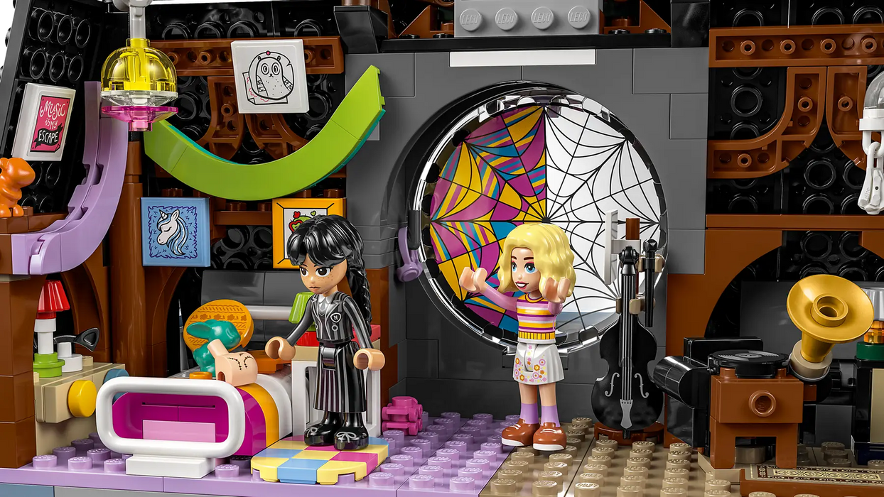 Lego Wednesday & Enid's Dorm Room (76781)