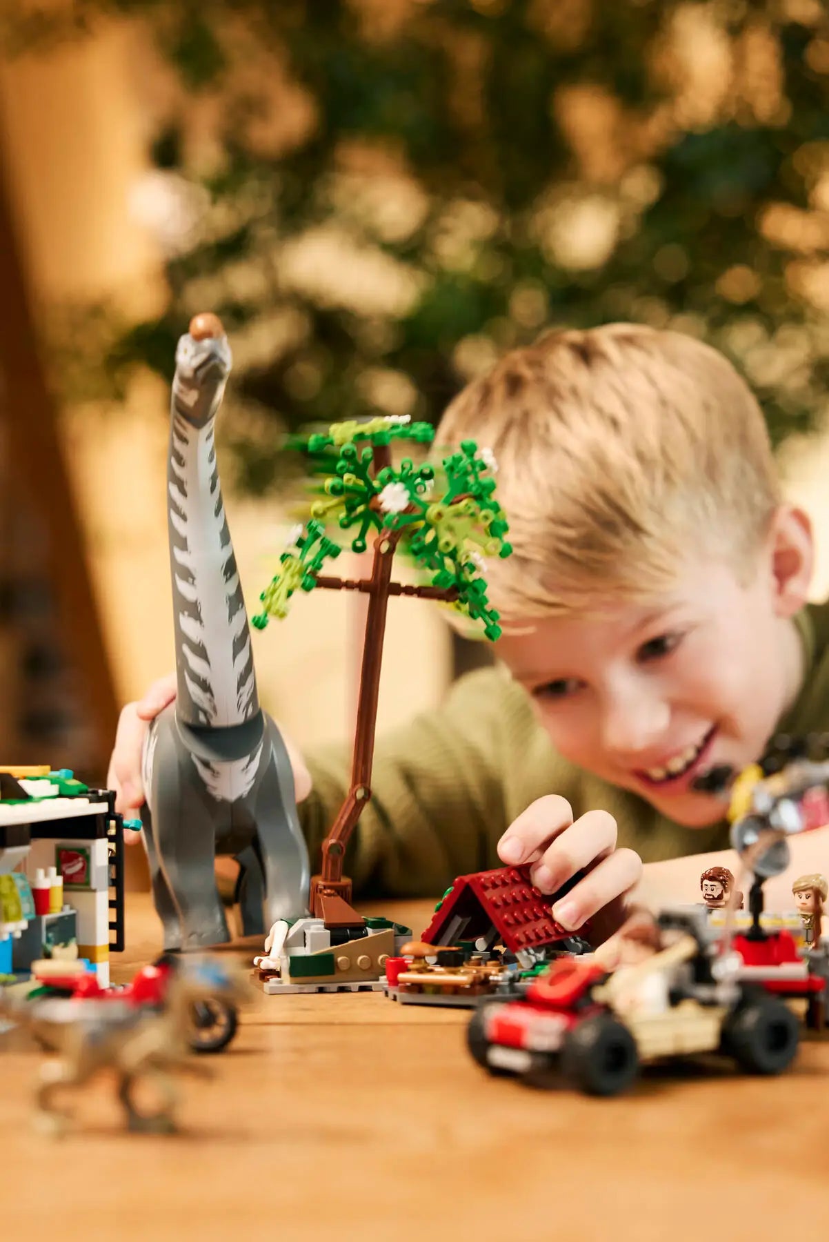 Lego Raptor & Titanosaurus Tracking Mission (76973)