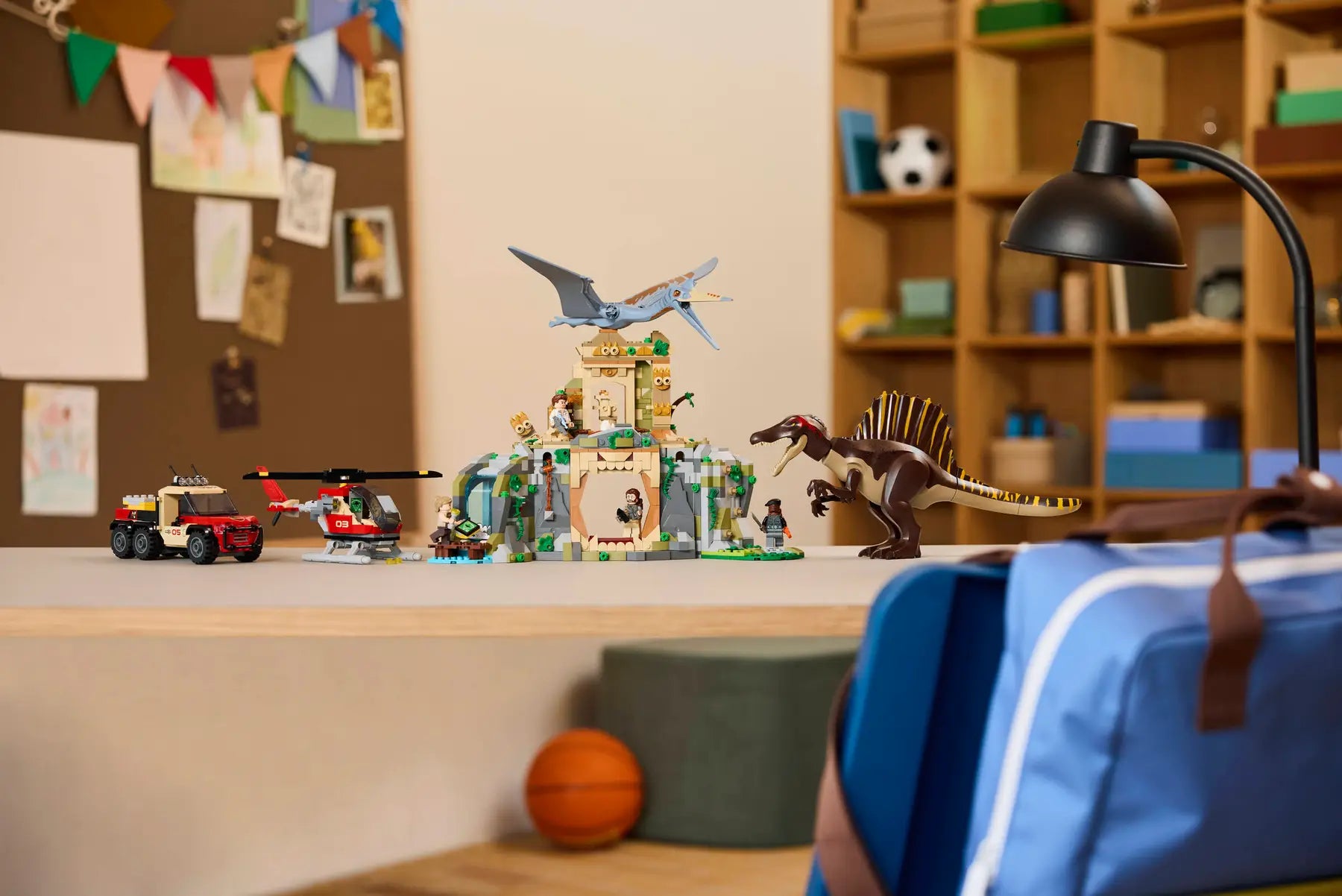 Lego Spinosaurus & Quetzalcoatlus Air Mission (76976)