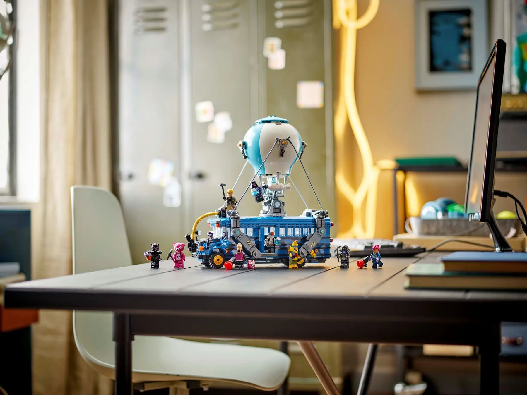 Lego Battle Bus (77073)