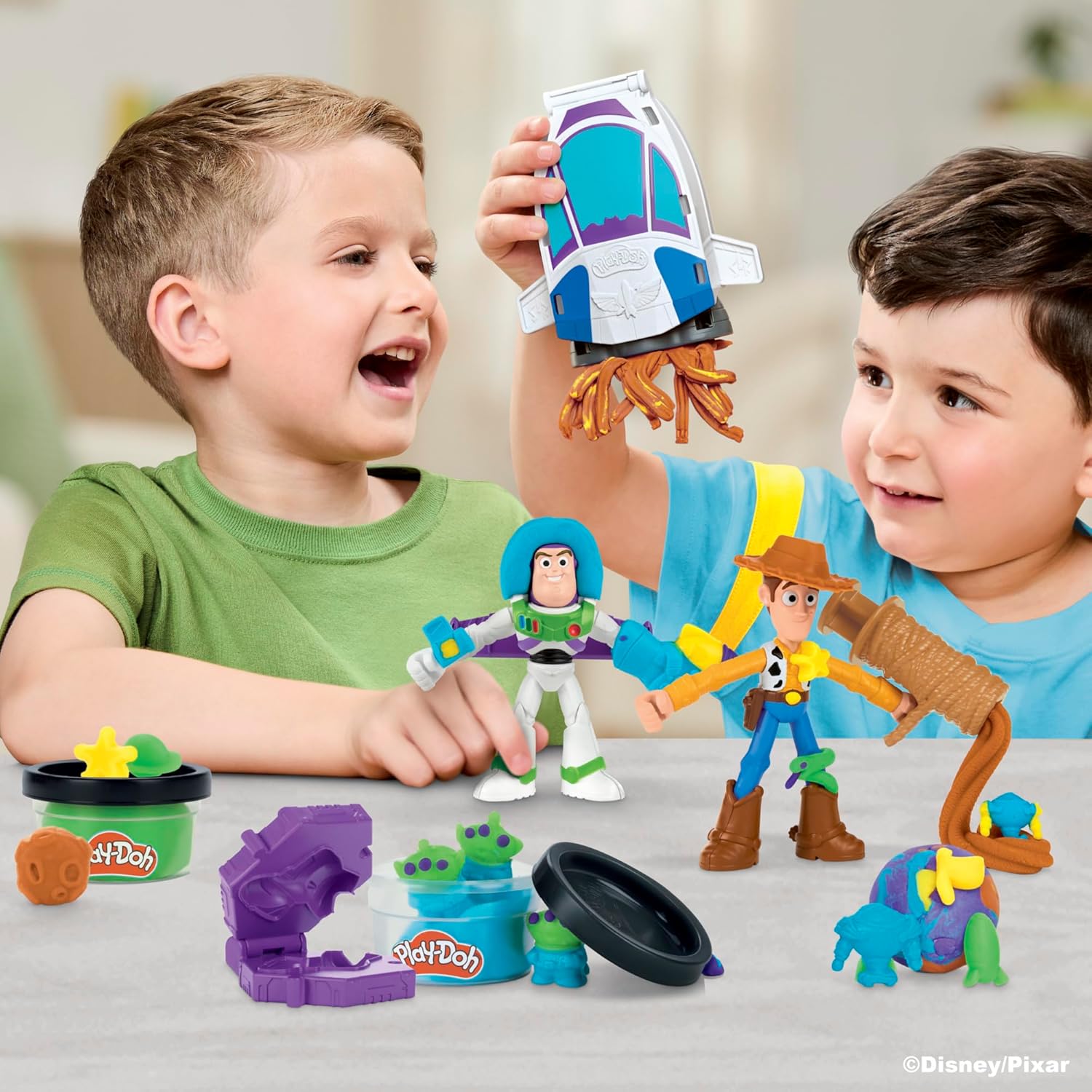 Play-Doh Toy Story Space Creations Set – Rocket Ship with Woody, Buzz & Space Moulds (Ages 3+)