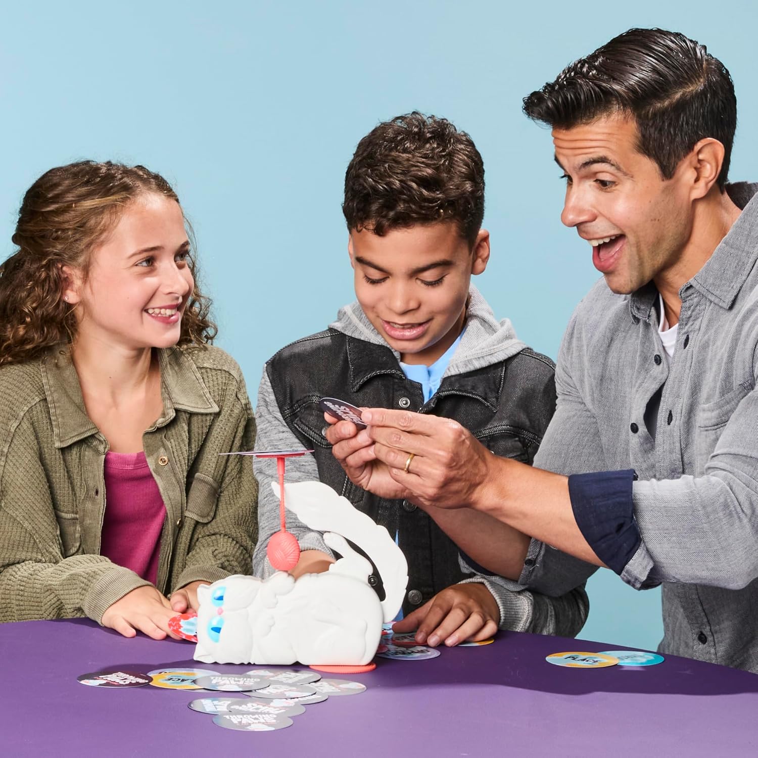 Hasbro Throwing Paws: A Cat Card Game