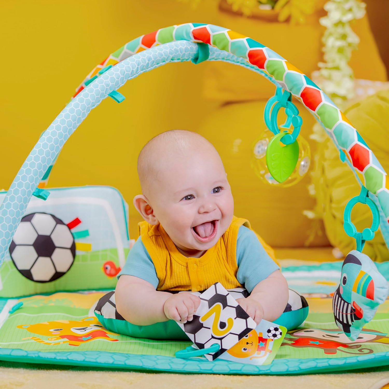 Bright Starts Grip & Kick Activity Gym